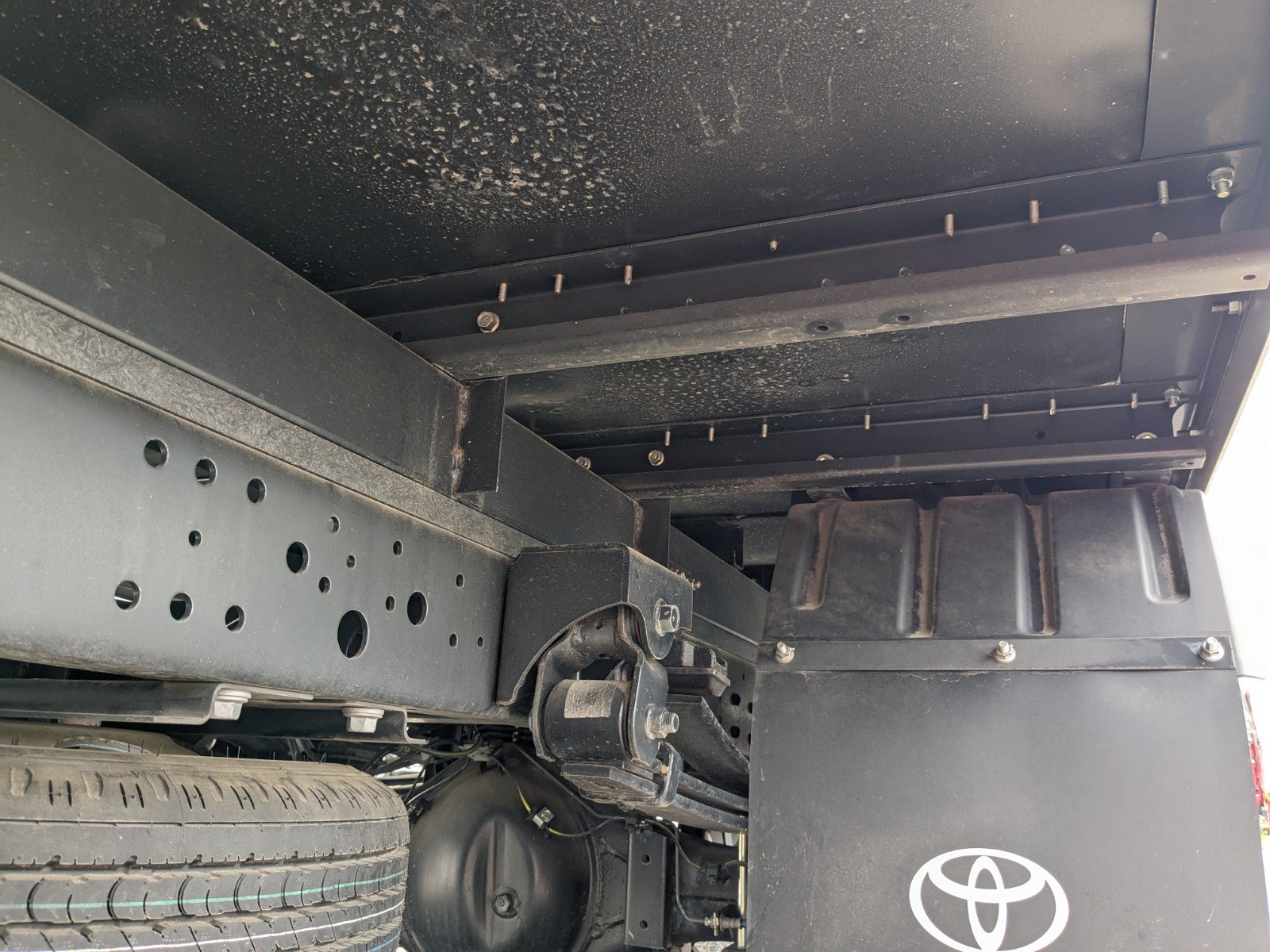 vehicle_image_20260501130144nksXsUNikr.jpg