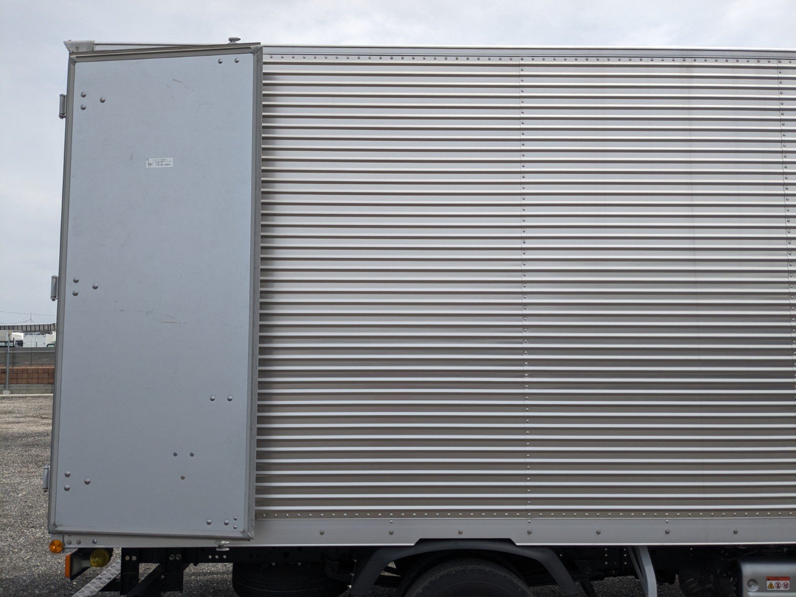 vehicle_image_20260501130144xwDfGkE96j.jpg