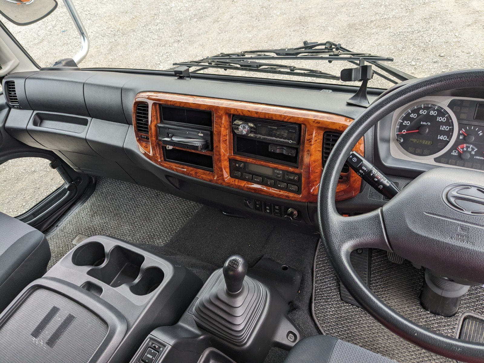 vehicle_image_20260507185712KXaDJPKjuz.jpg
