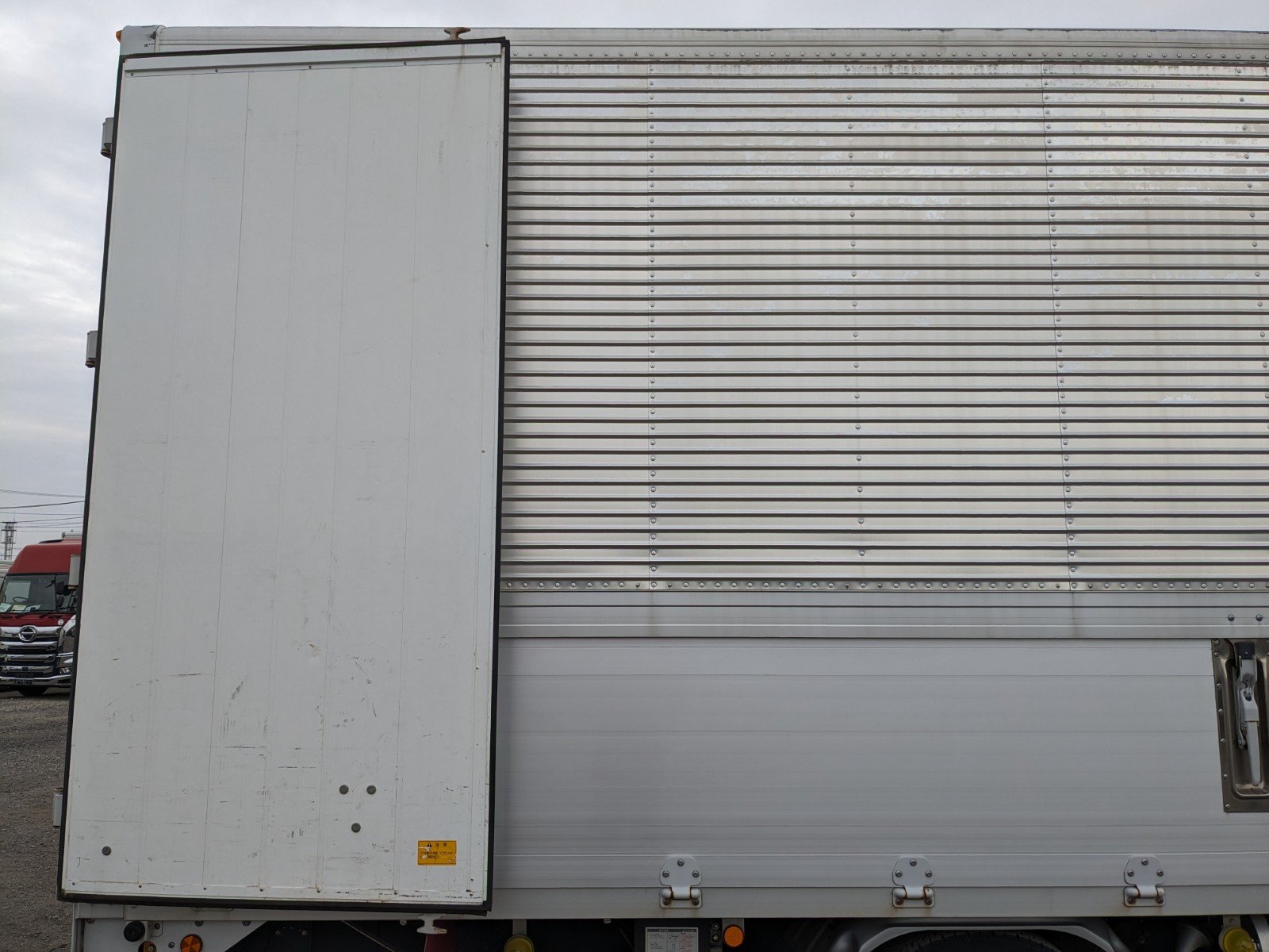 vehicle_image_20260507185712jvSTGkxXtR.jpg