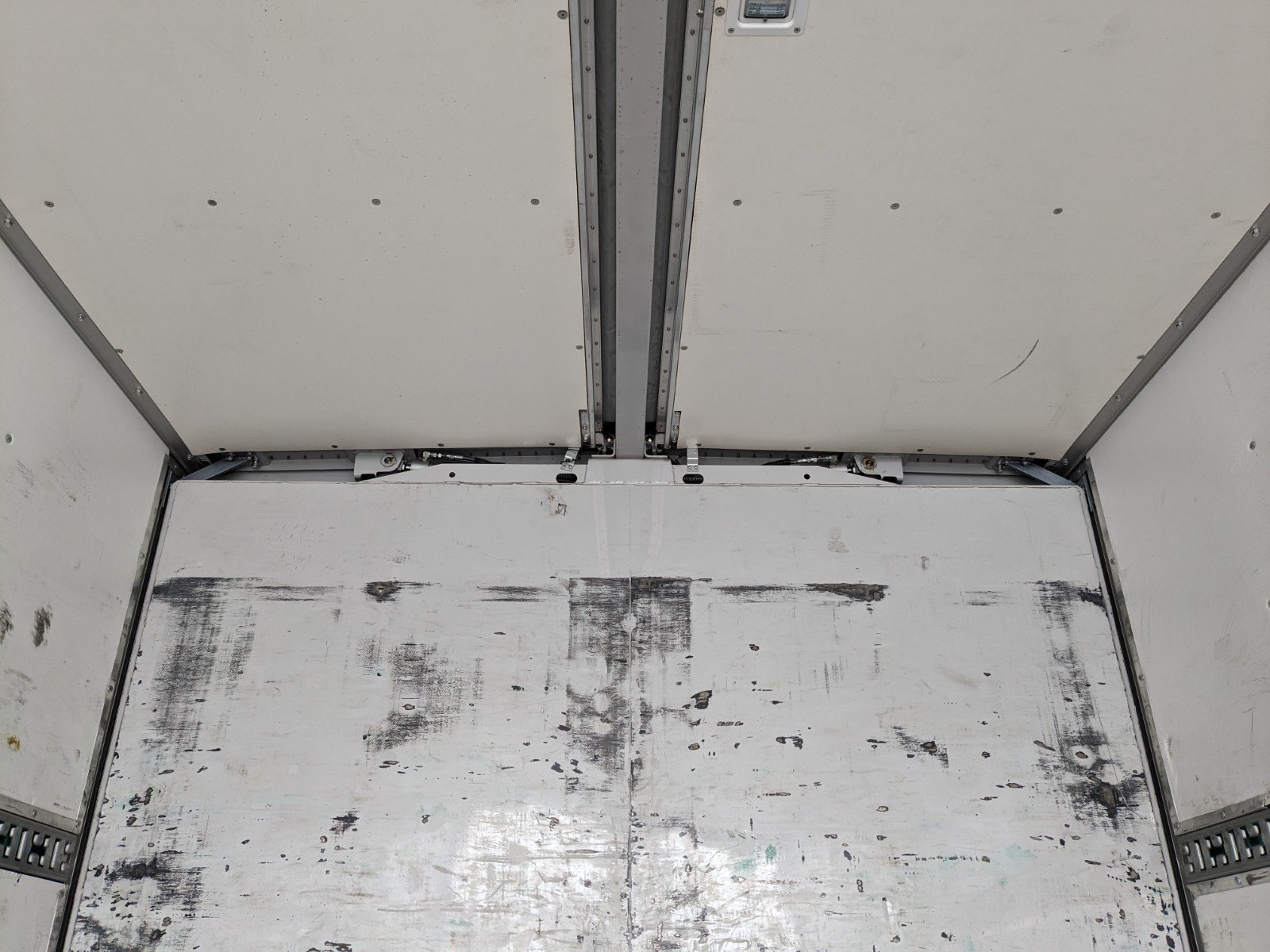 vehicle_image_20260507185712xu75bq5wm0.jpg