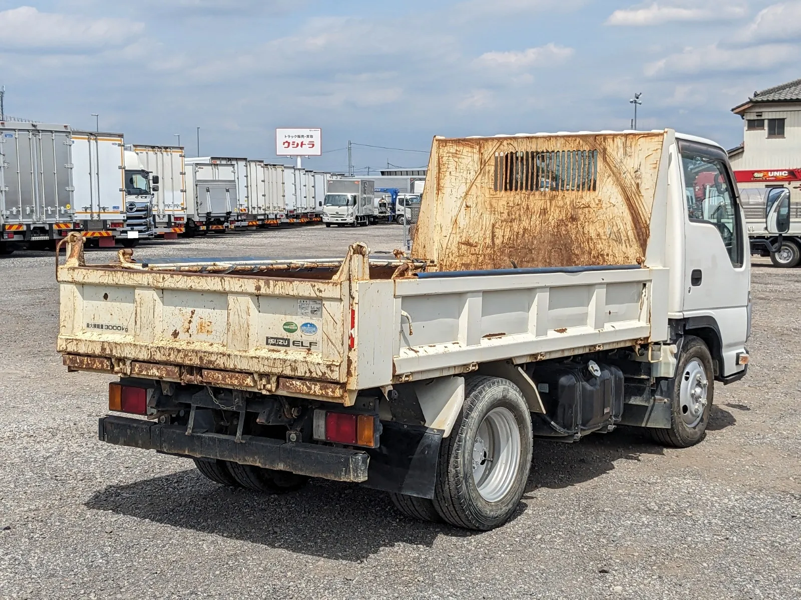 vehicle_image_202606161730524YzoIoLpJ8.webp