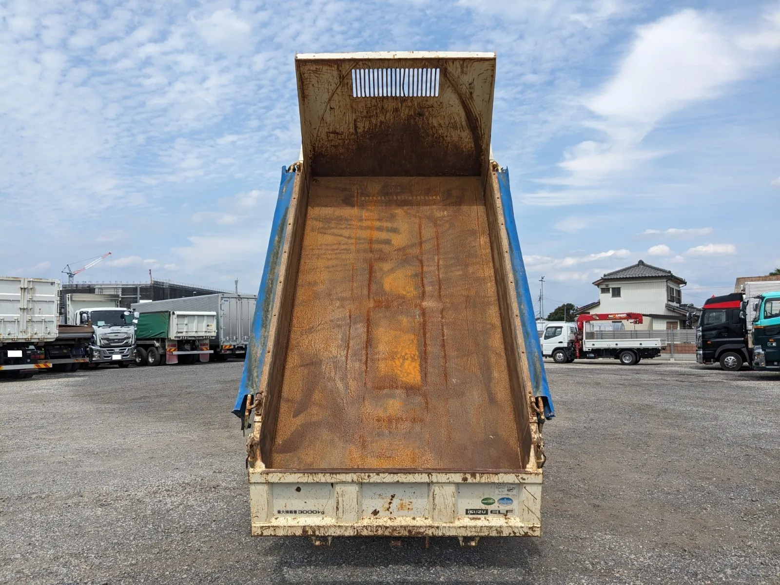 vehicle_image_202606161730526yzH5mu4Nq.webp