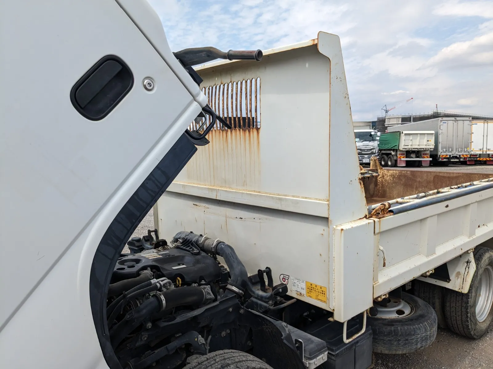 vehicle_image_202606161730527NBbMzFTC2.webp