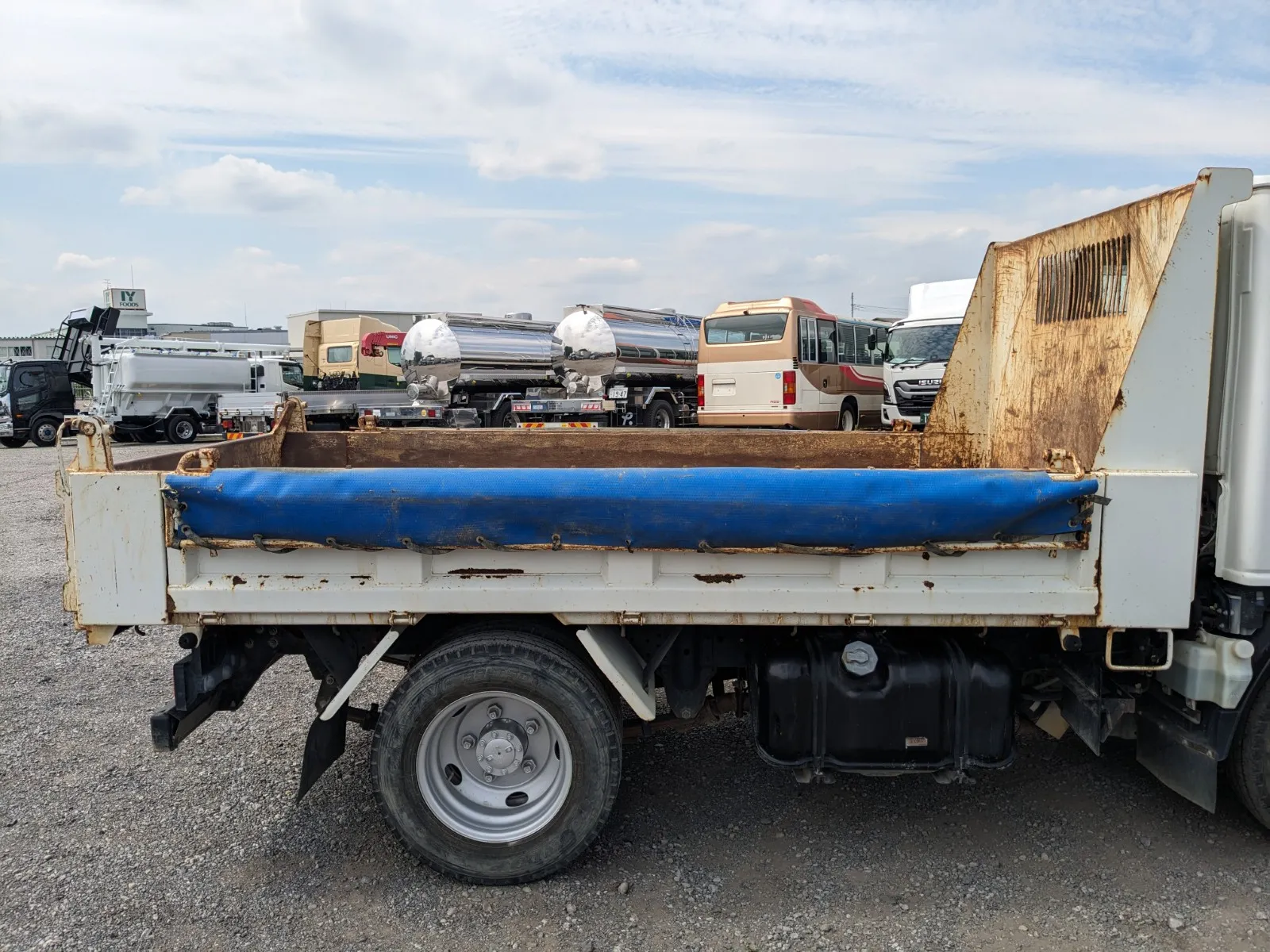 vehicle_image_20260616173052ErUb3eQQzc.webp