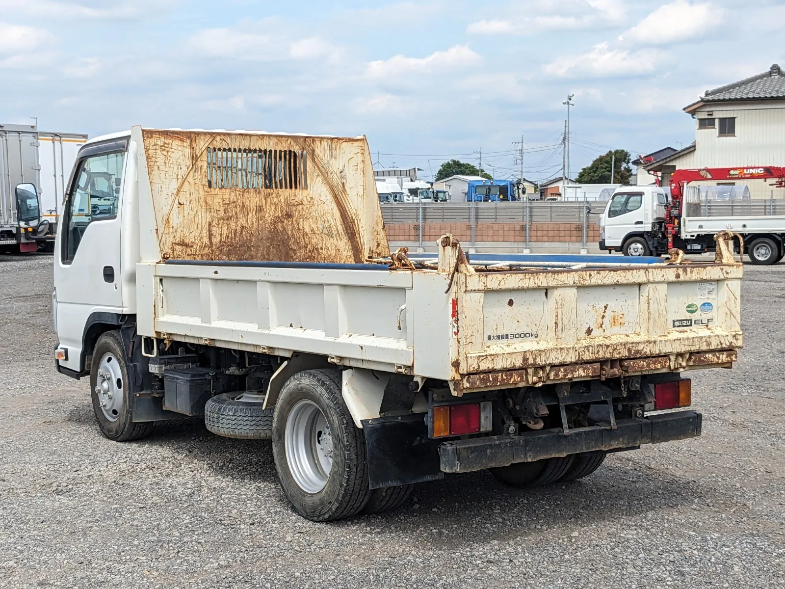 vehicle_image_20260616173052NHNXcRdz3k.webp