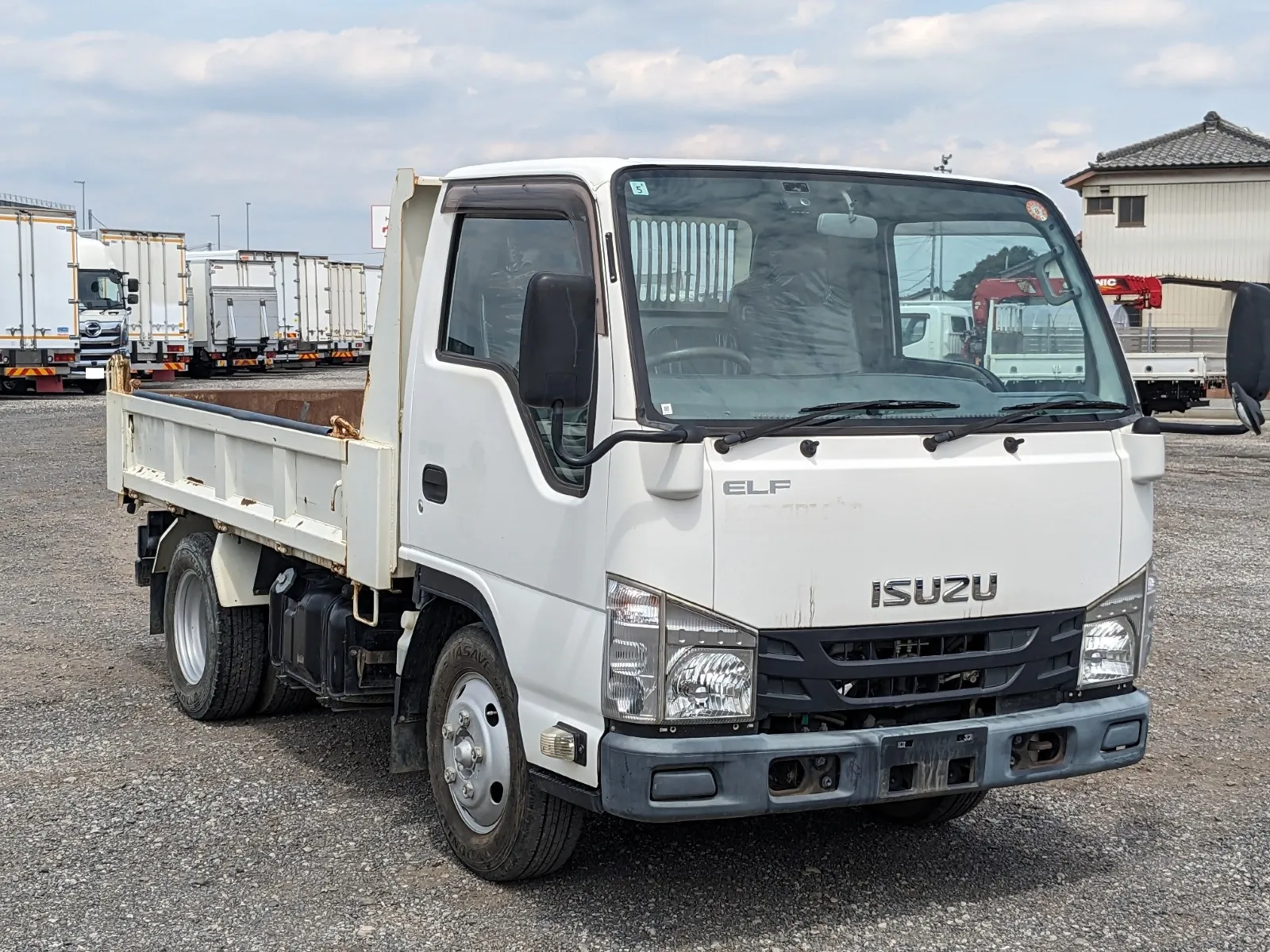vehicle_image_20260616173052QmyA7L9VwD.webp