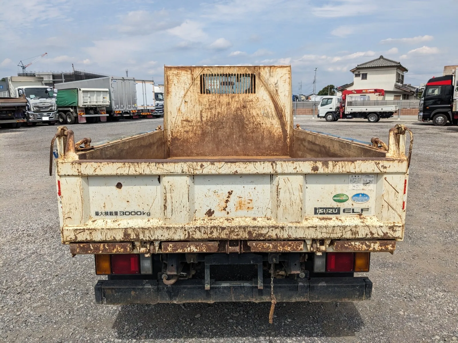 vehicle_image_20260616173052Rg5pFkZ4oG.webp