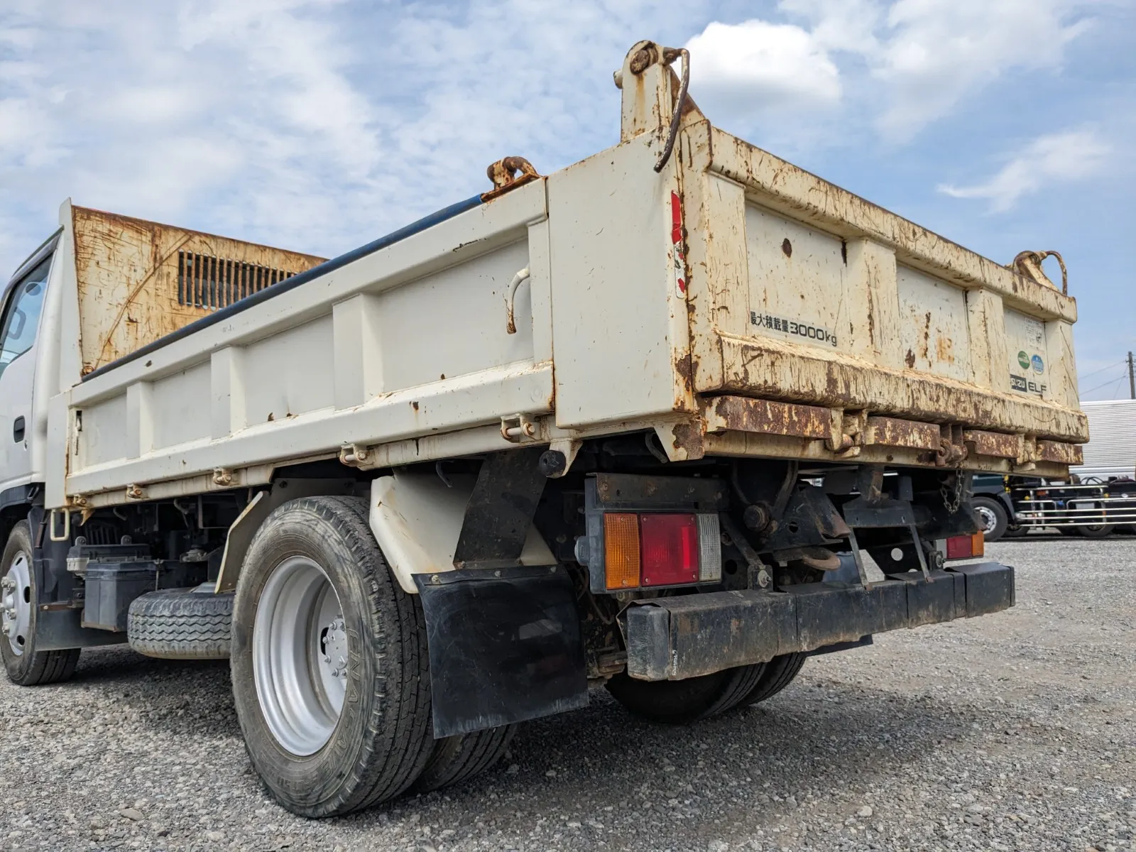 vehicle_image_20260616173052abVu78ajjL.webp