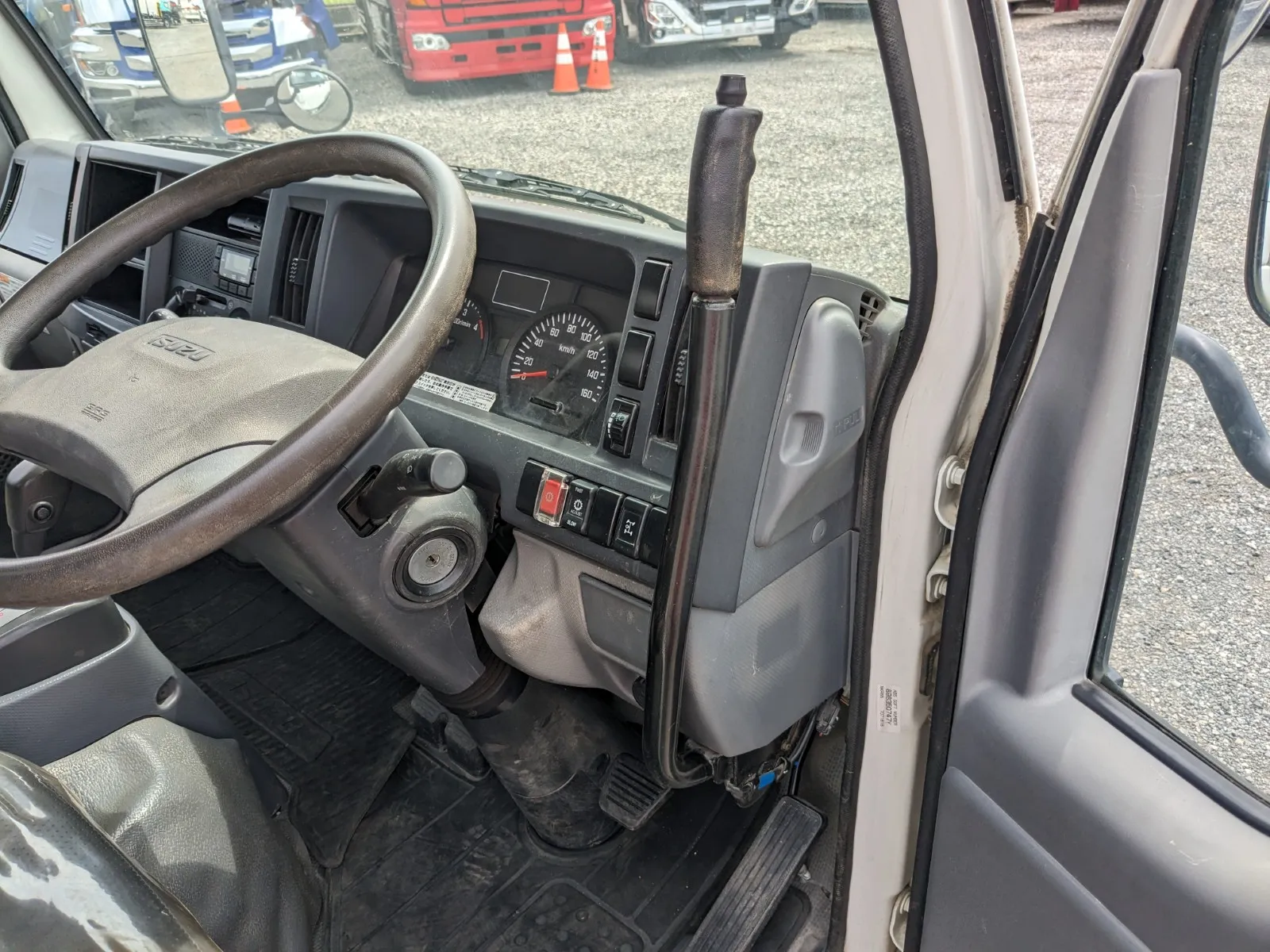 vehicle_image_20260616173052lbPXvDxCar.webp