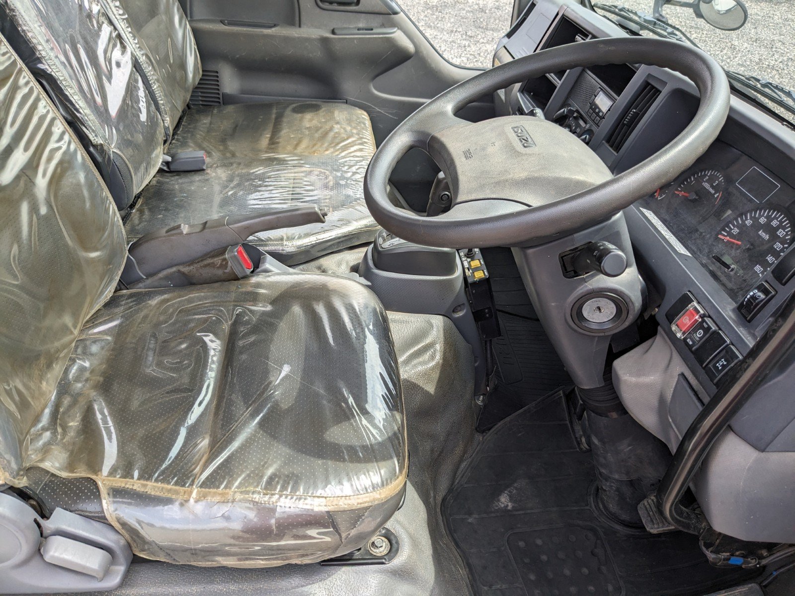 vehicle_image_202606150854457vB047WFS8.jpg