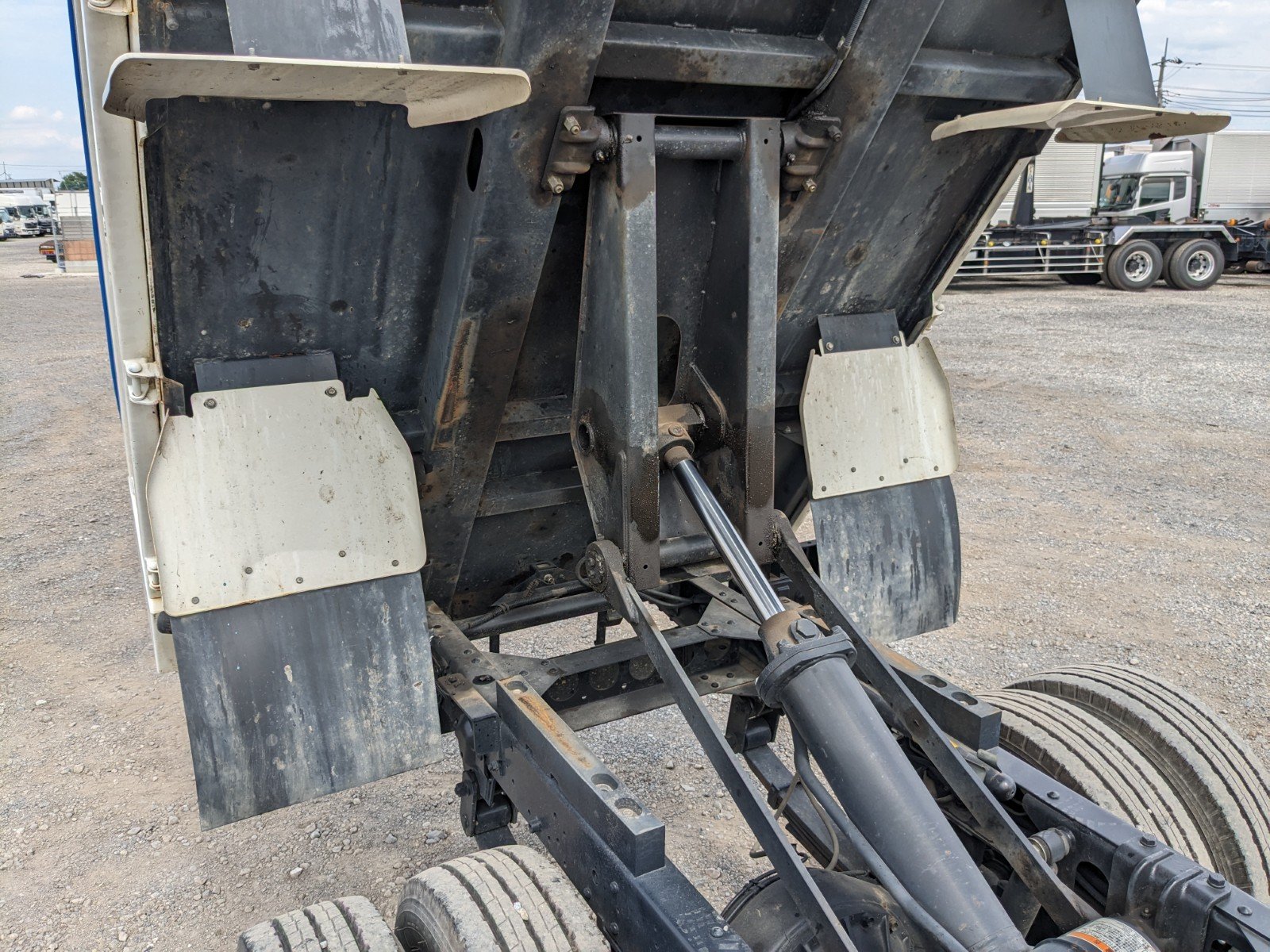 vehicle_image_20260615085445PncMWwcDO1.jpg