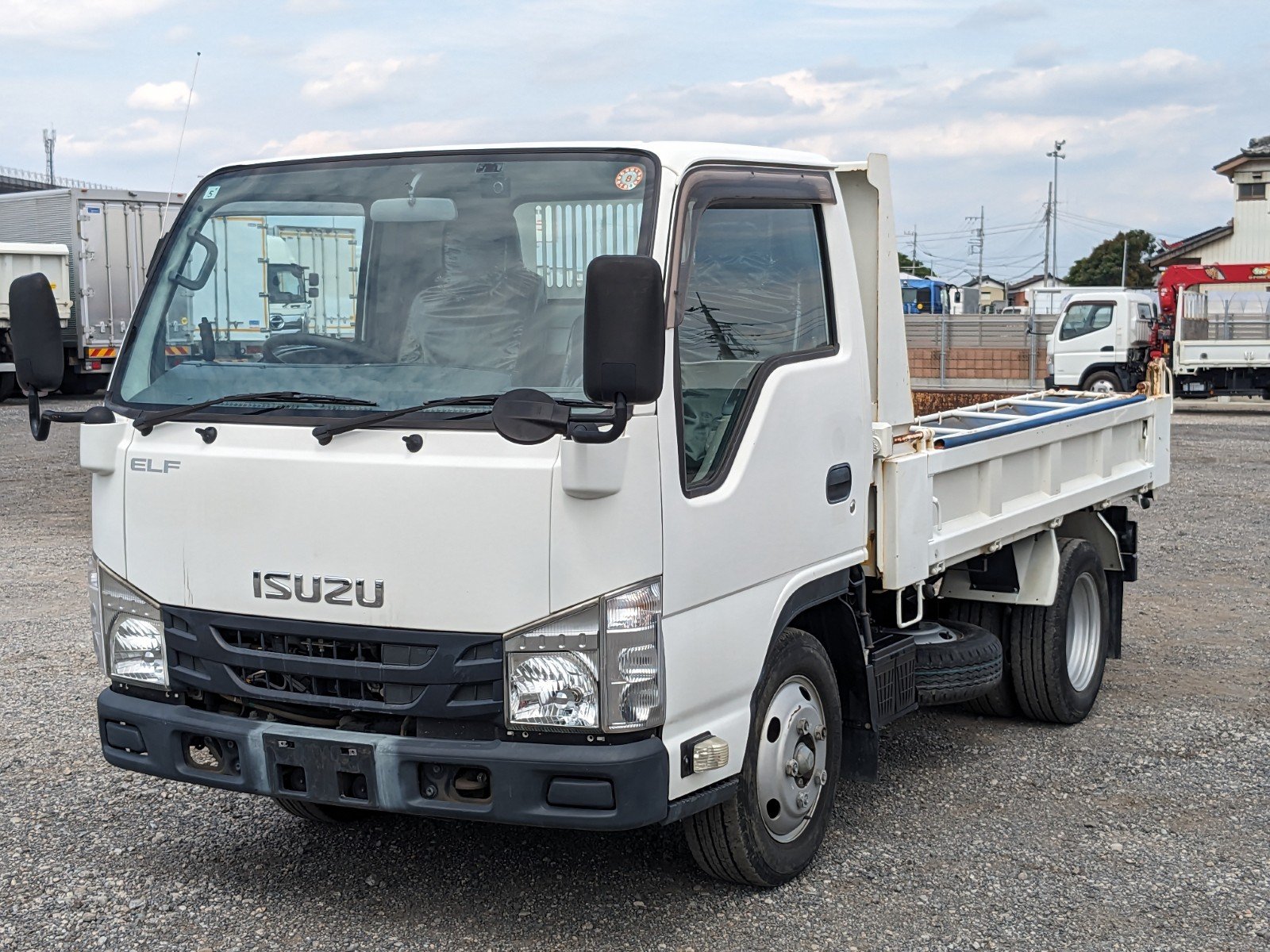 vehicle_image_20260615085445ZF17xfT6m3.jpg