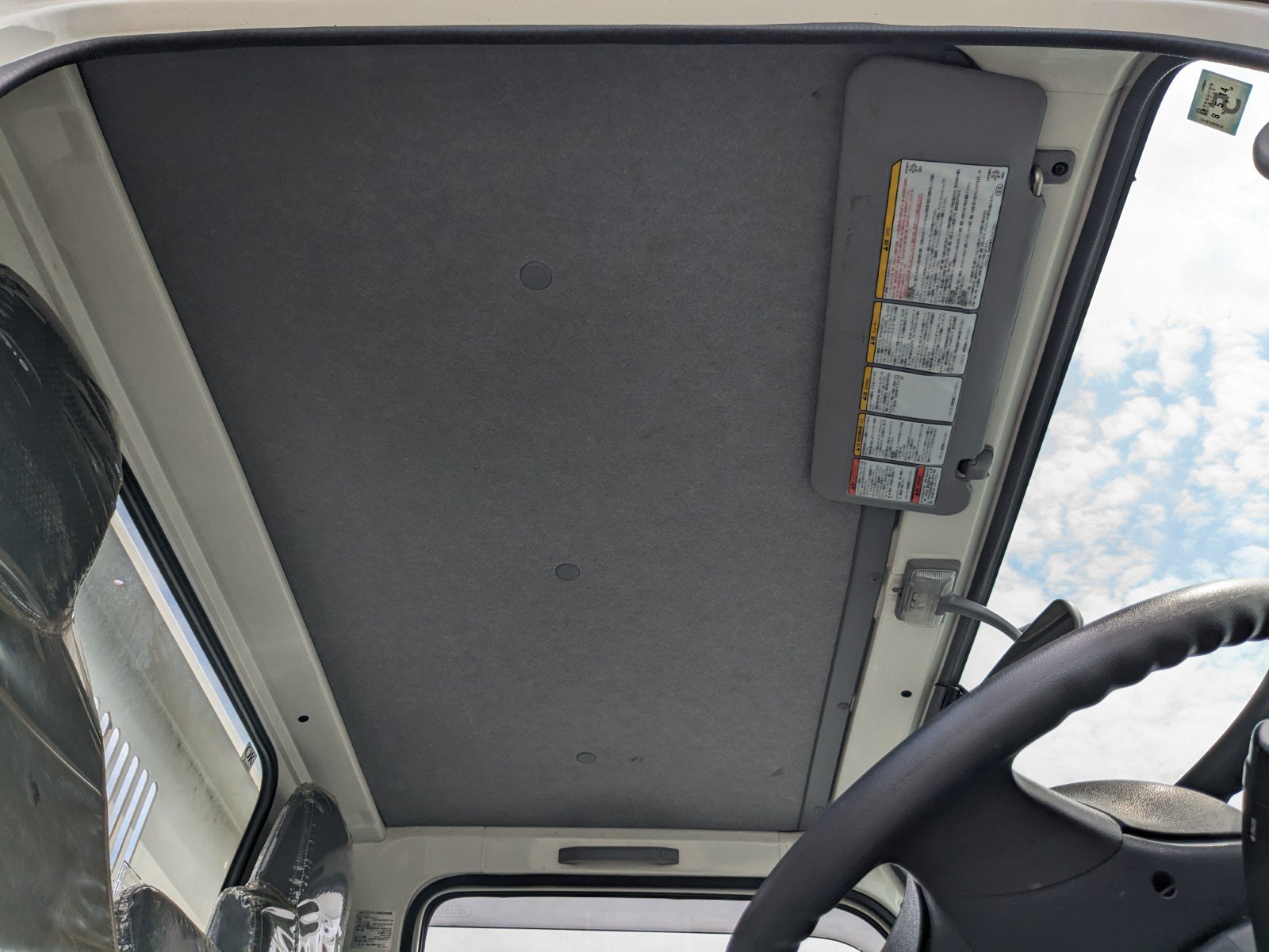 vehicle_image_20260615085445gKcPLRpwH2.jpg
