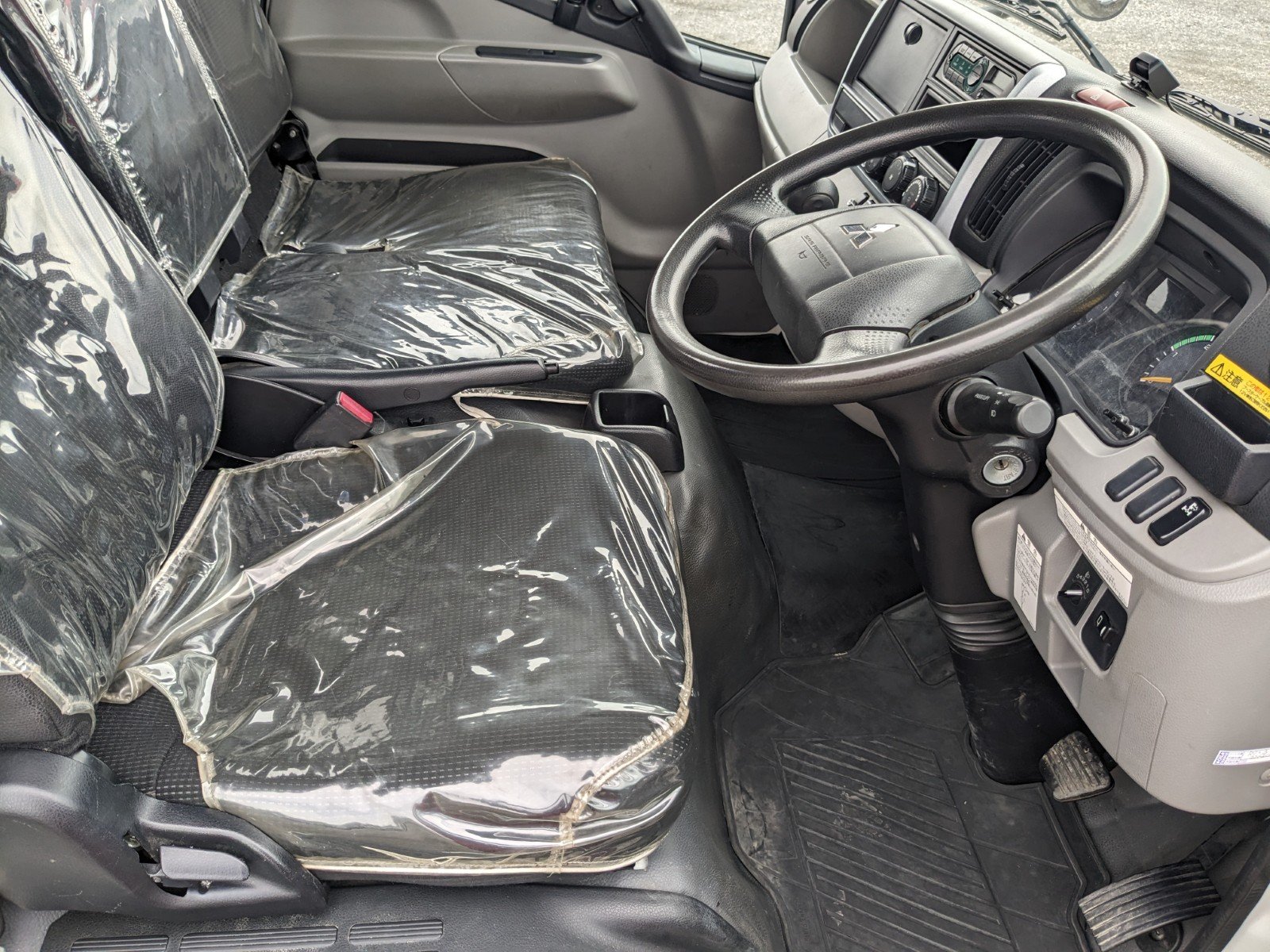 vehicle_image_20260612115623VKzwY17PVQ.jpg