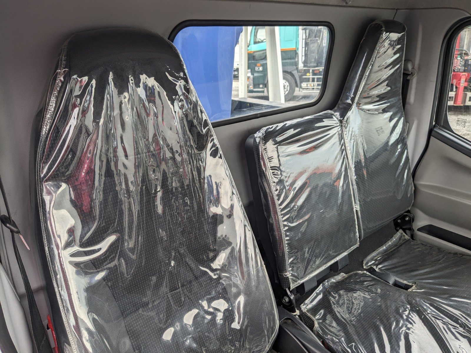 vehicle_image_20260612115623ynZnIxkbNA.jpg