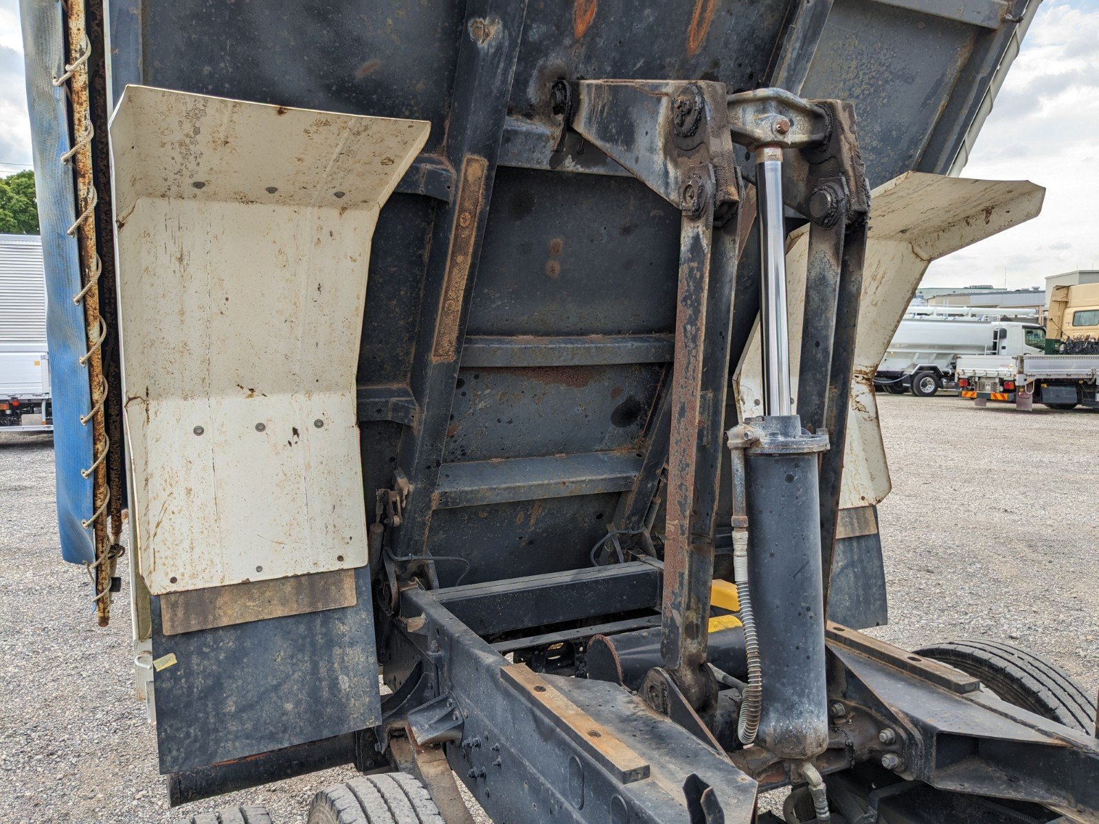 vehicle_image_20260615090041fWu1WzzVe2.jpg