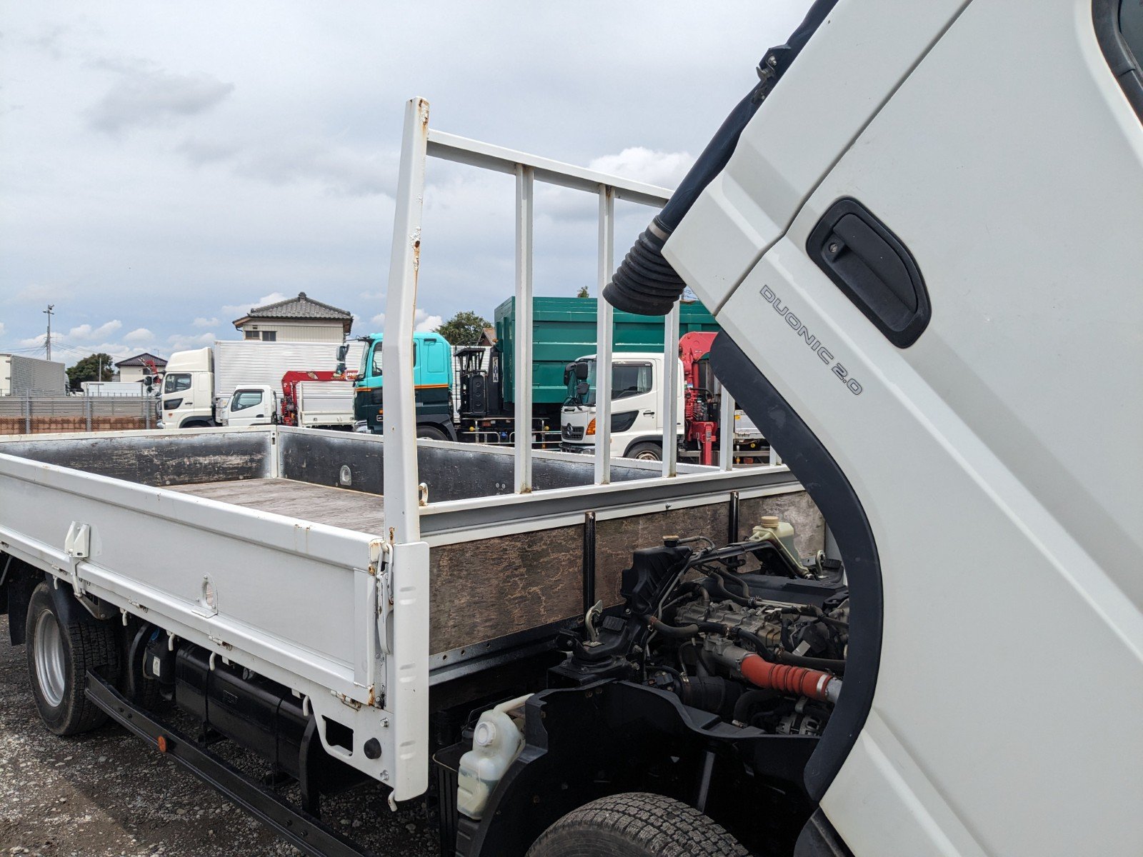 vehicle_image_20260612114052CKqng5eEBH.jpg