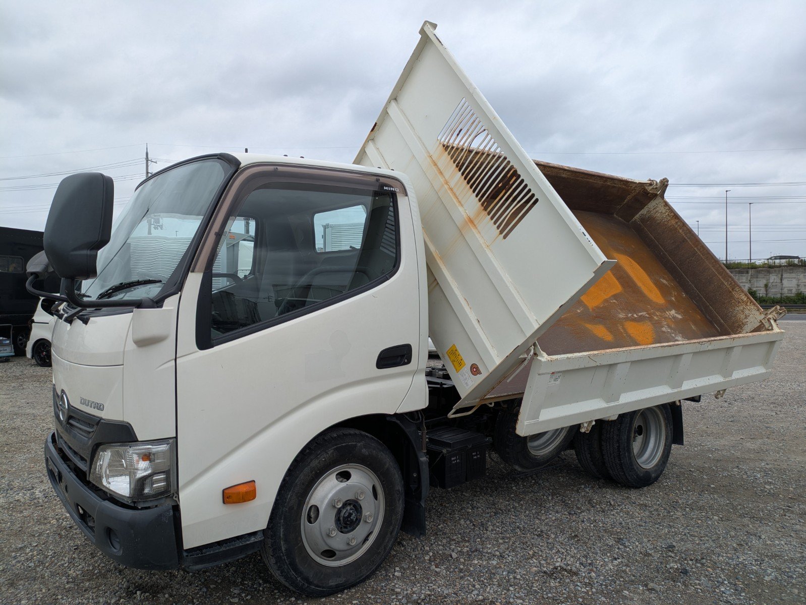 vehicle_image_20260529131000YlvdGC2zVl.jpg