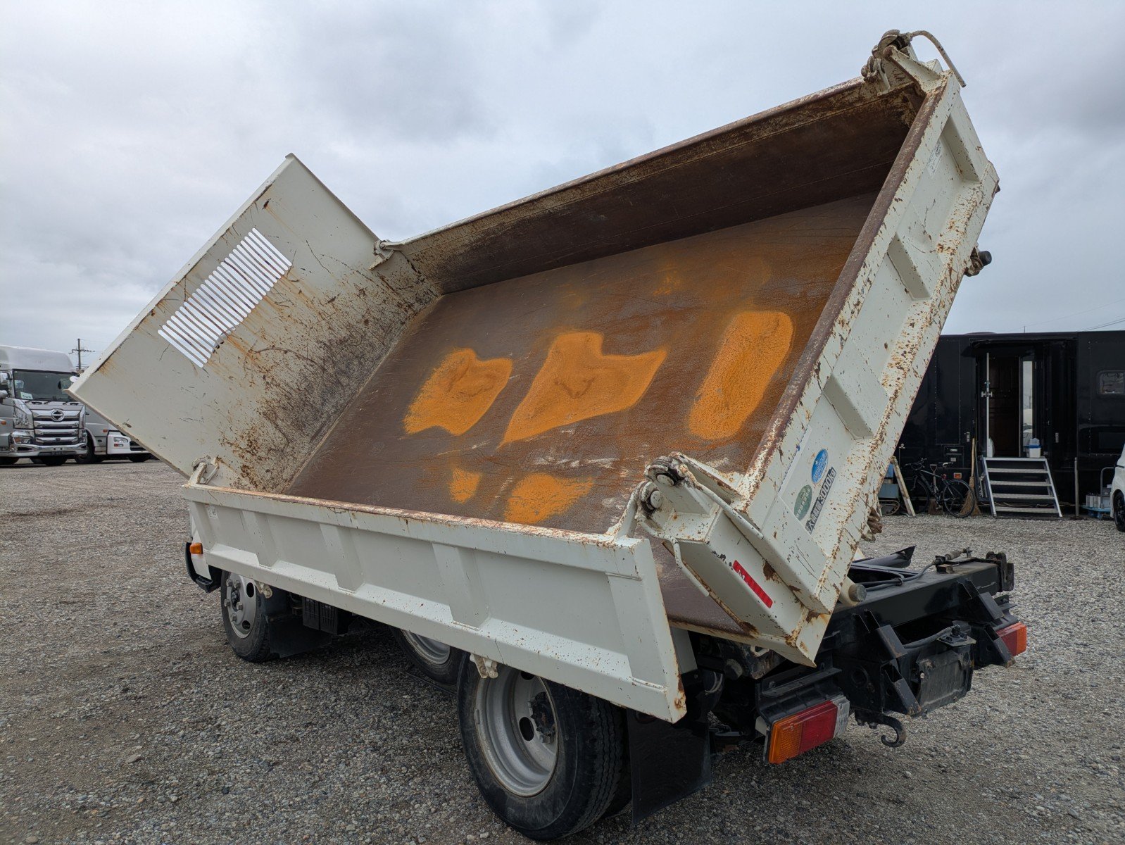 vehicle_image_20260529131000iyQfIwWQSA.jpg