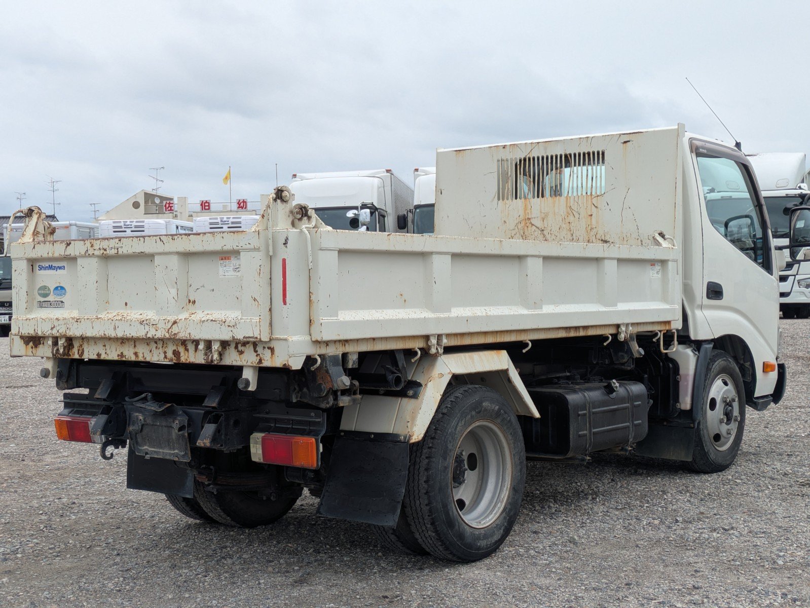 vehicle_image_20260529131000yiSvXwbT2U.jpg