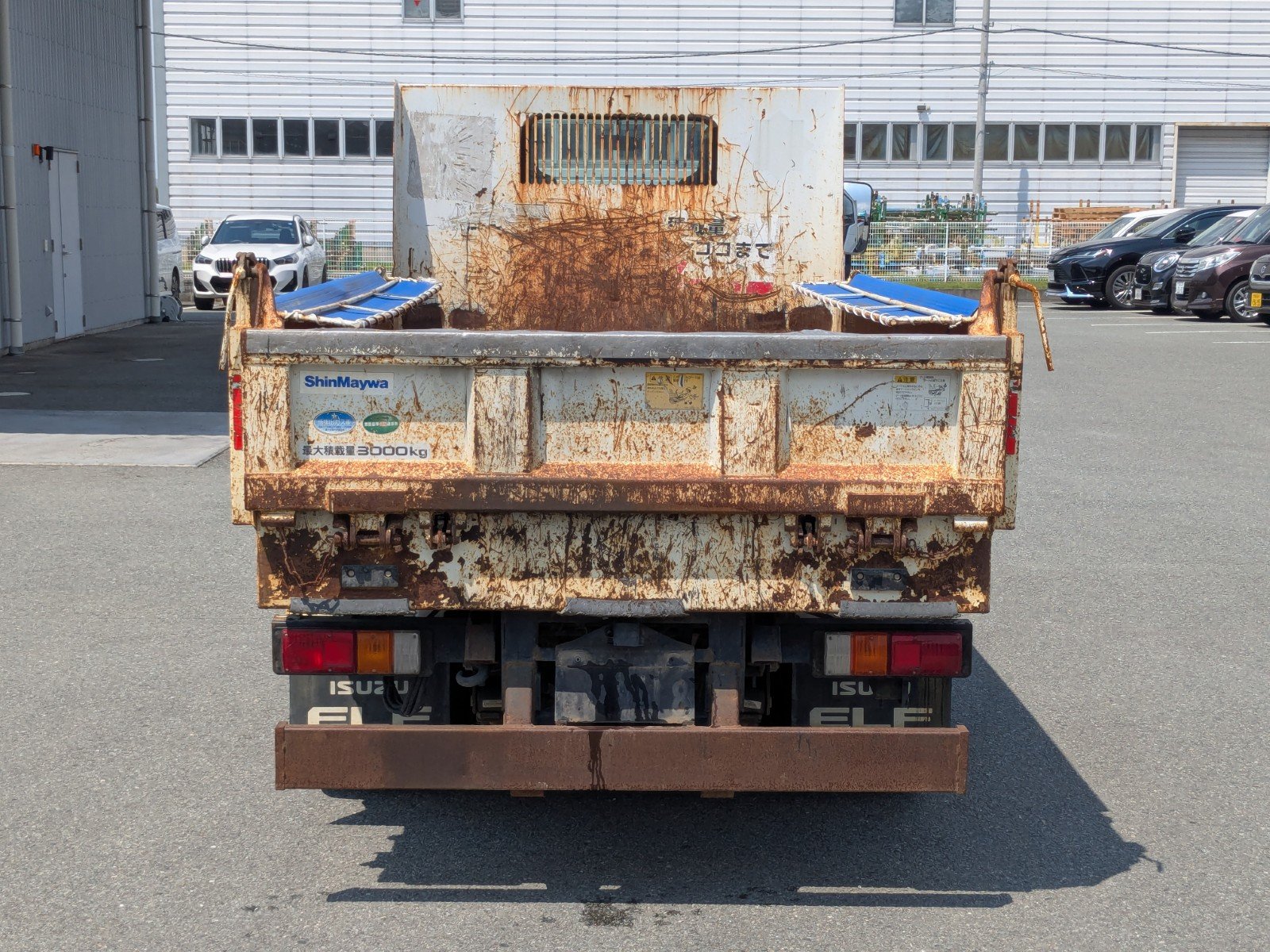vehicle_image_20260502134622a9Zcq7O4cL.jpg