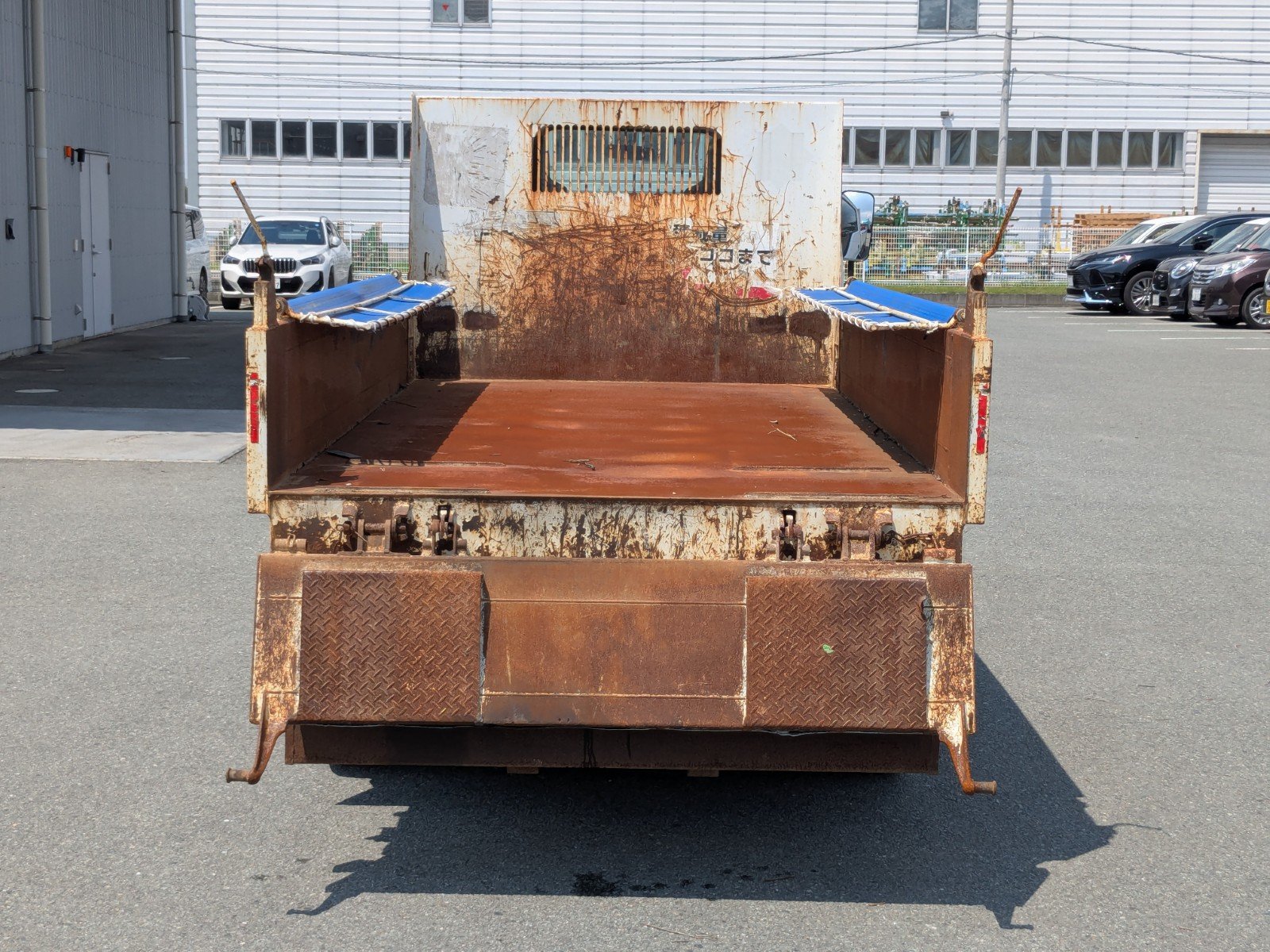 vehicle_image_20260502134622f7vjWk1RIX.jpg