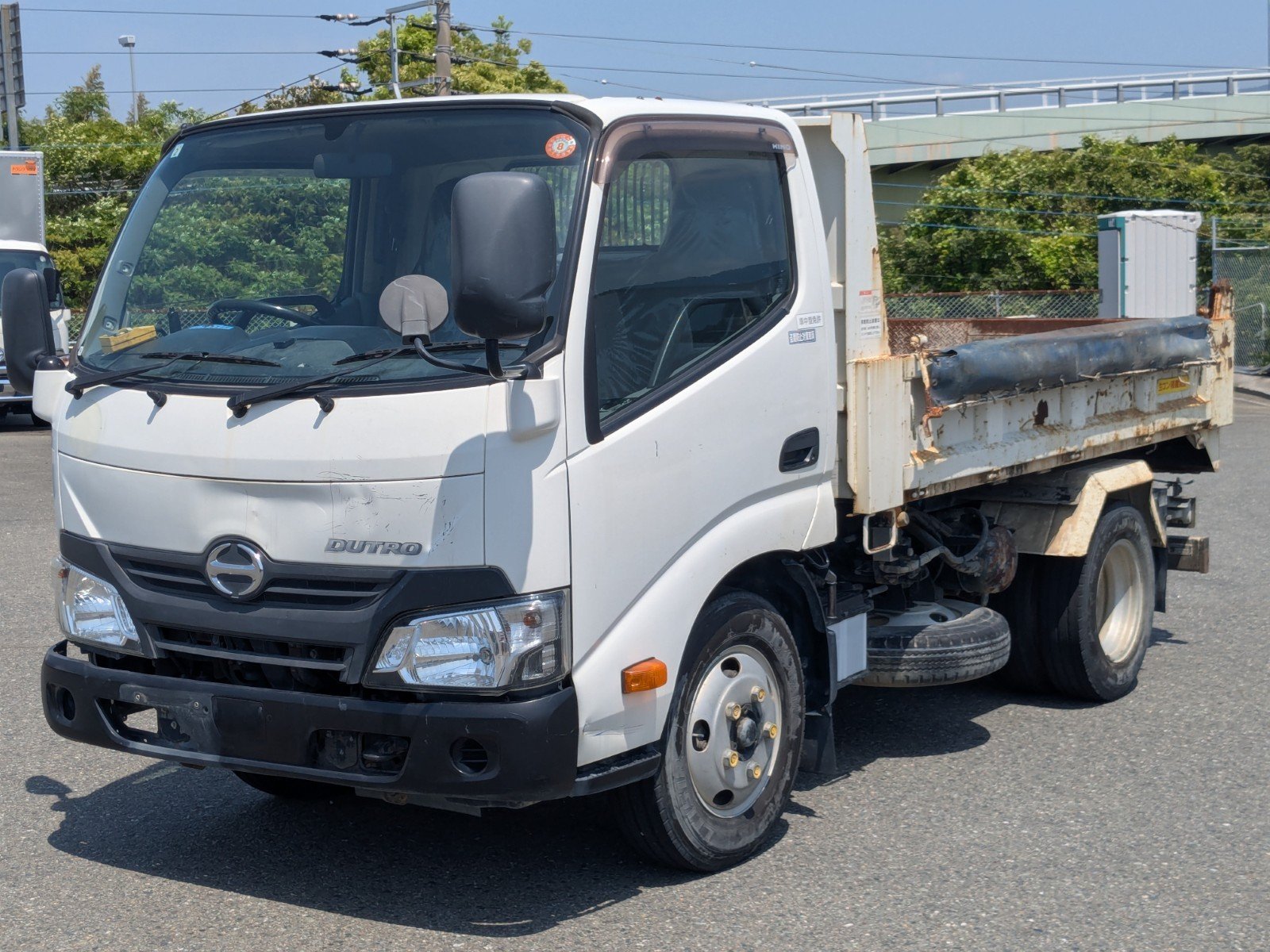 vehicle_image_2026042810065931YC7wQZrW.jpg