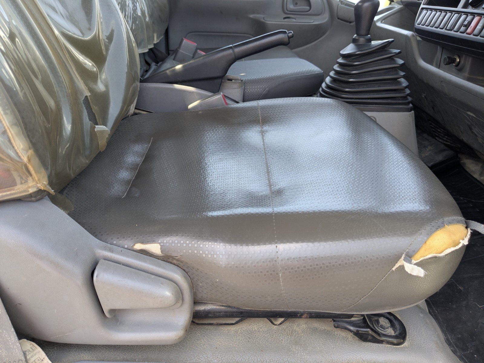 vehicle_image_20260428100659DUzpRRdPGG.jpg