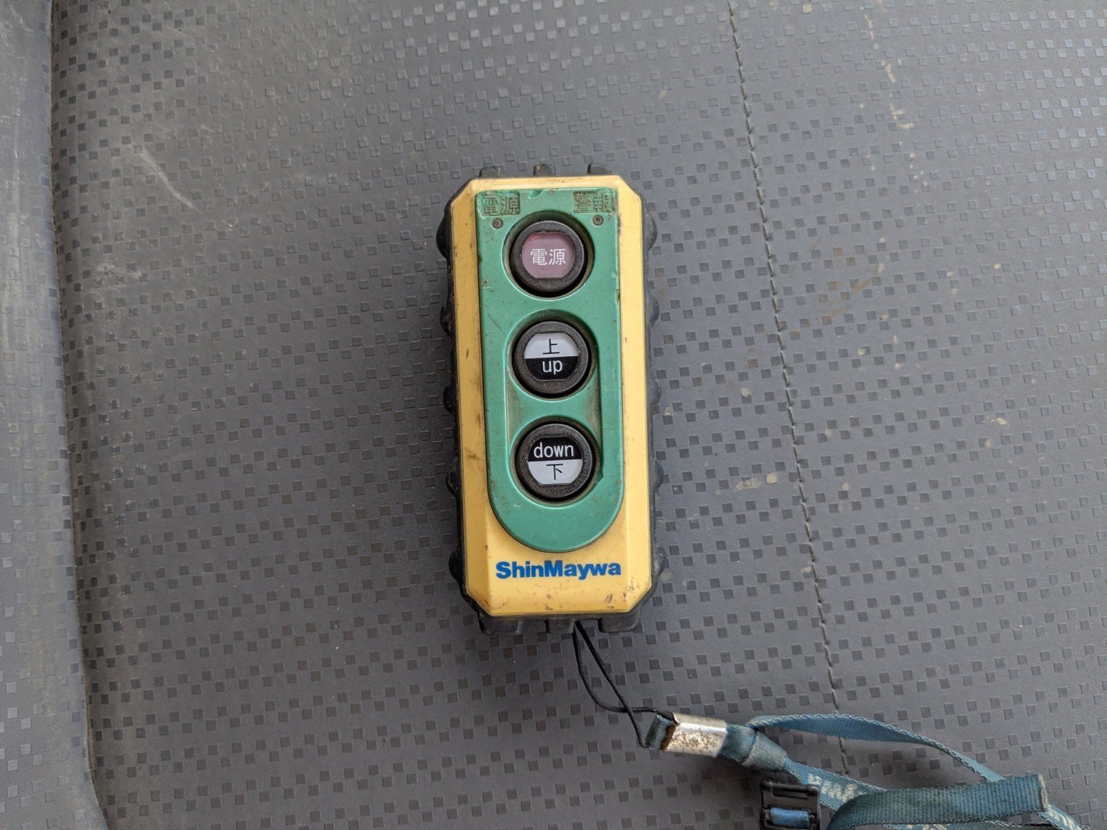 vehicle_image_20260428100659IMMydSznsA.jpg
