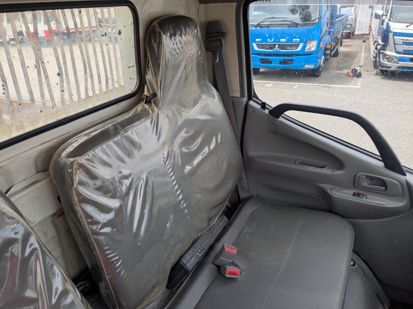 vehicle_image_20260422152247hHw4uk3lCf.jpg