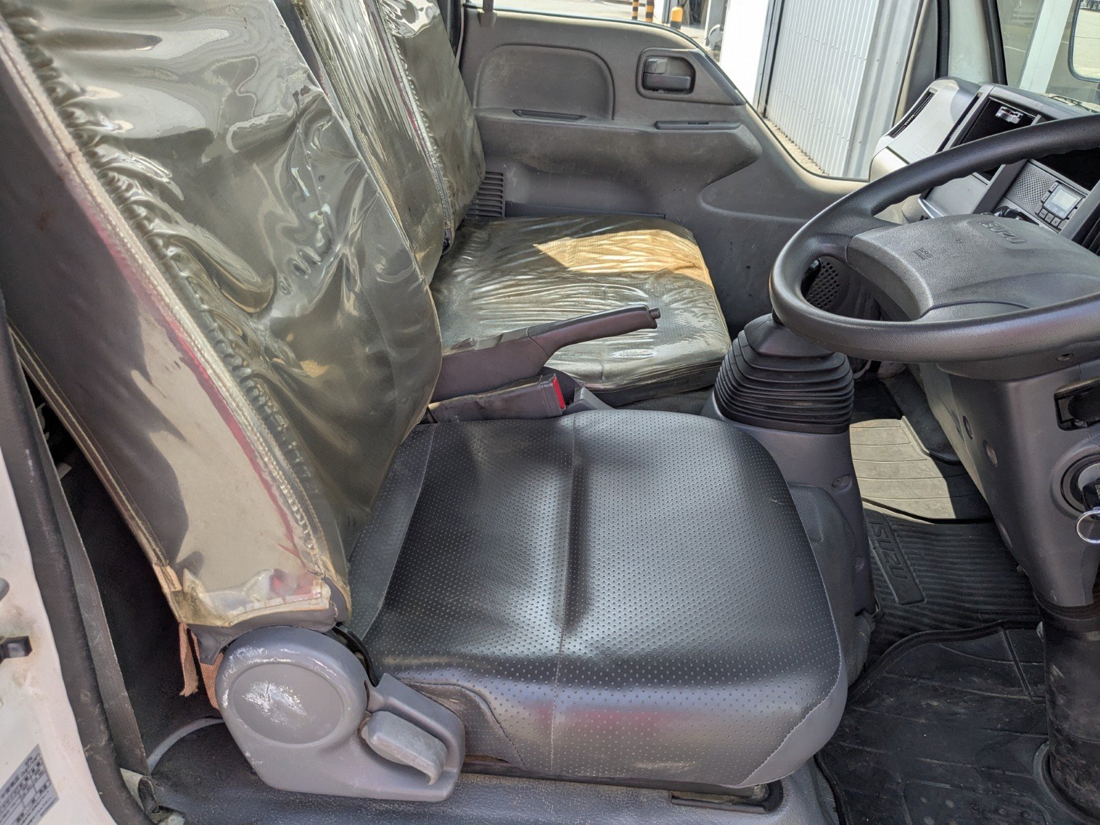 vehicle_image_202605021343024uKQC6hp0s.jpg
