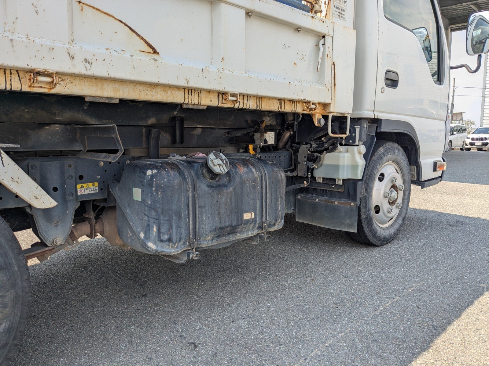 vehicle_image_20260502134302CInForNhPx.jpg