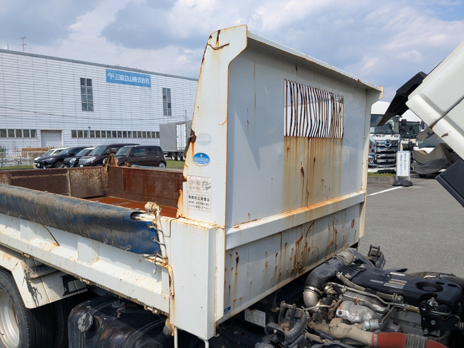 vehicle_image_20260502134302gW3bN8RYCm.jpg