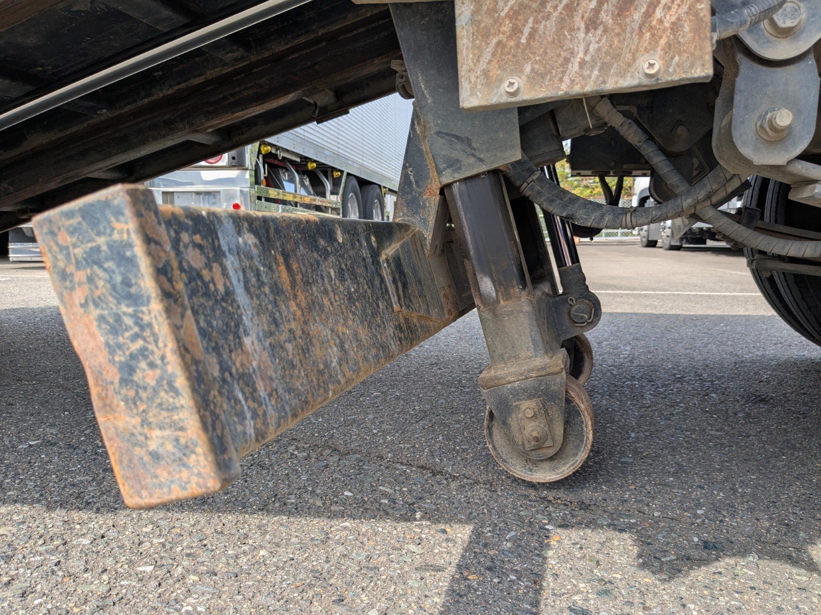 vehicle_image_202604280953502t0ZeKPqMW.jpg