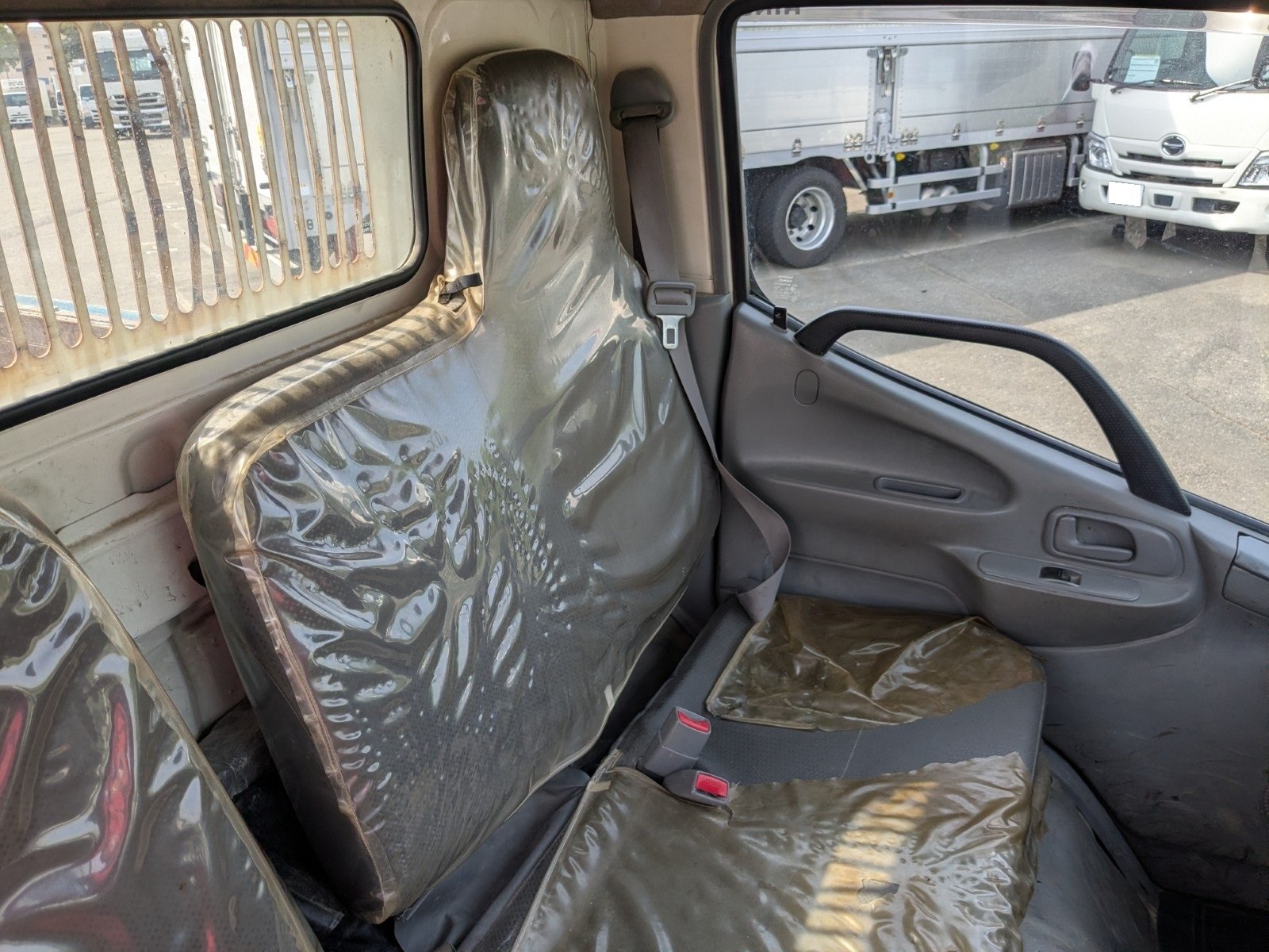 vehicle_image_20260428095350K0dhmteU67.jpg