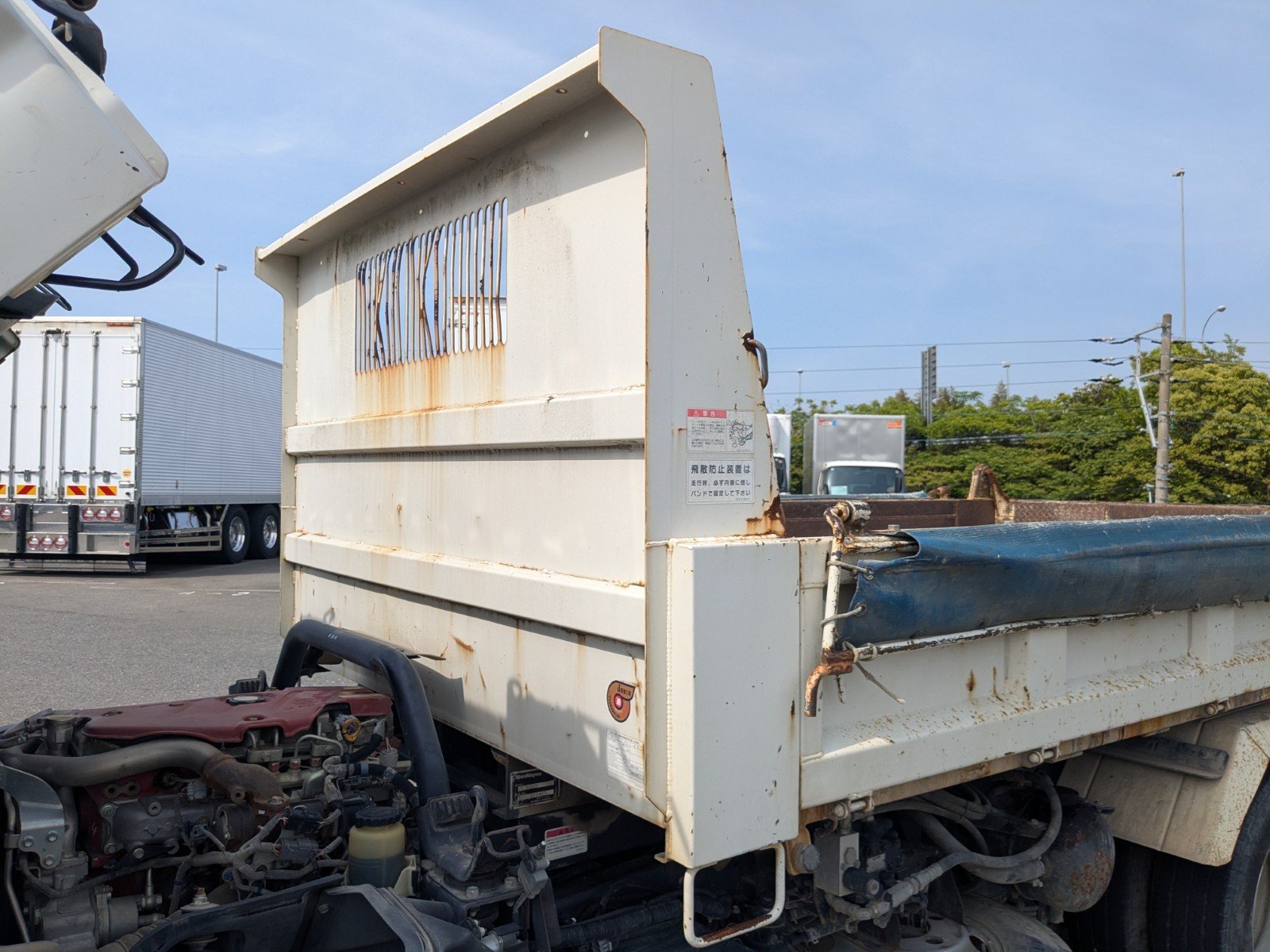 vehicle_image_20260428095350NrtEHUxdQc.jpg