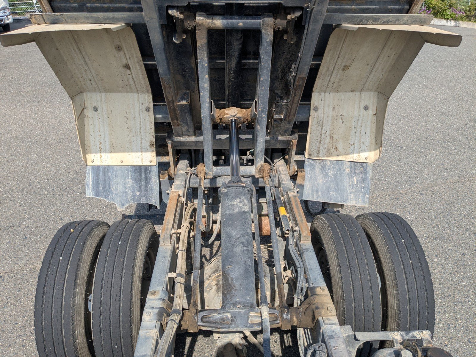 vehicle_image_20260428095350hRXazihRE3.jpg