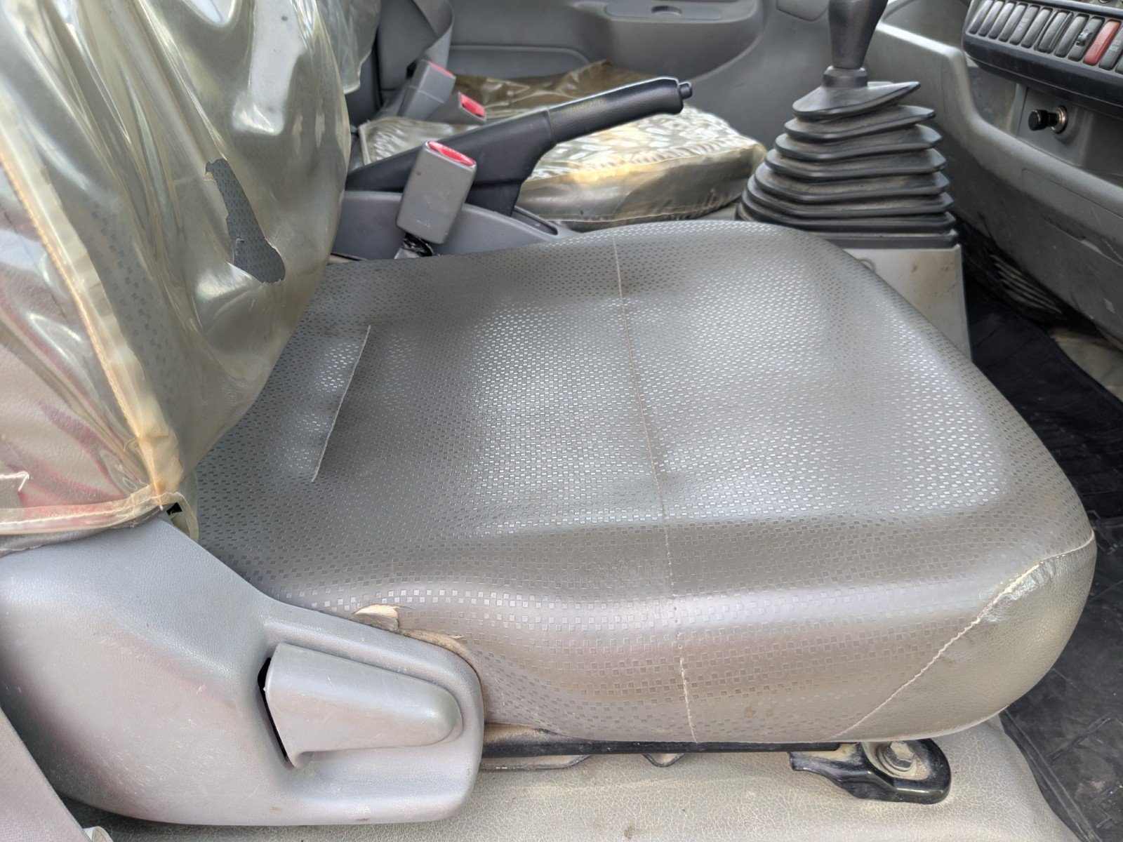 vehicle_image_20260428095350nnaEV6qnrK.jpg