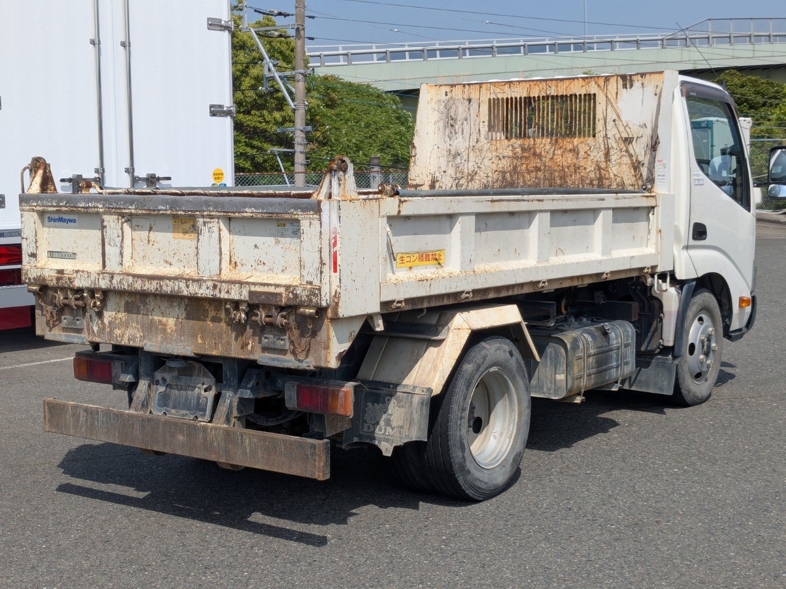 vehicle_image_20260428095350vxyZVFNGEw.jpg