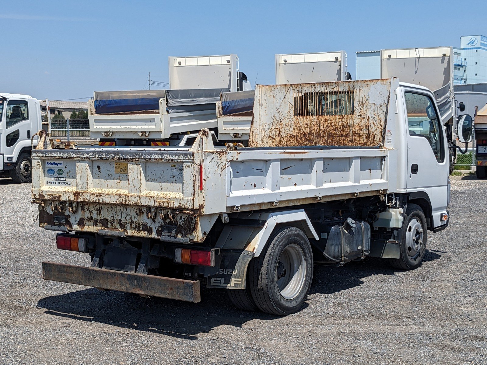 vehicle_image_202605111043246pIFt5LzMR.jpg