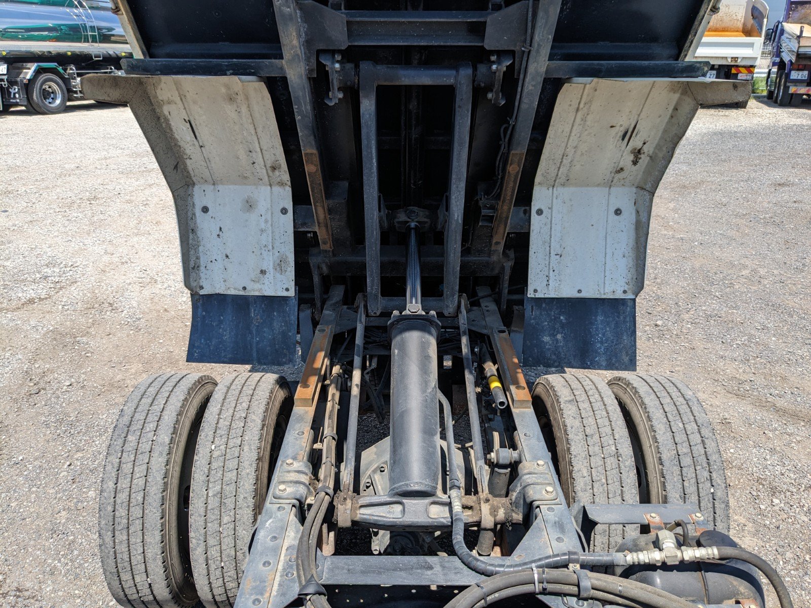 vehicle_image_20260511104324ngFxdBSBkT.jpg