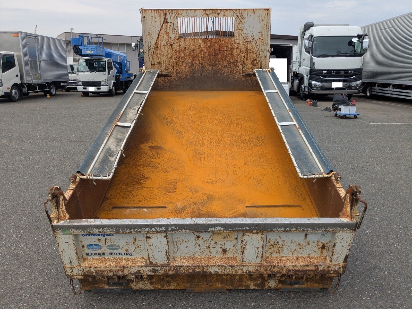 vehicle_image_20260501091658NNMDl5dsnL.jpg