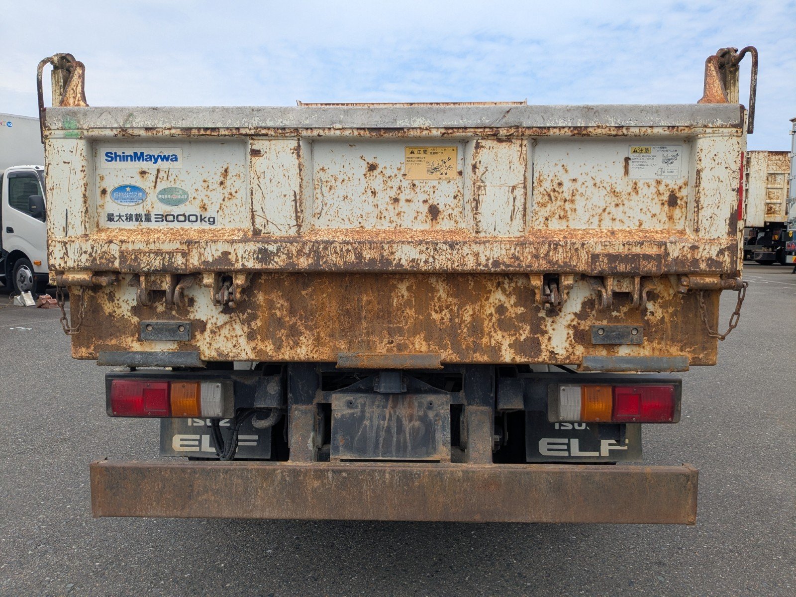 vehicle_image_20260501091658WOGpNmJI9g.jpg