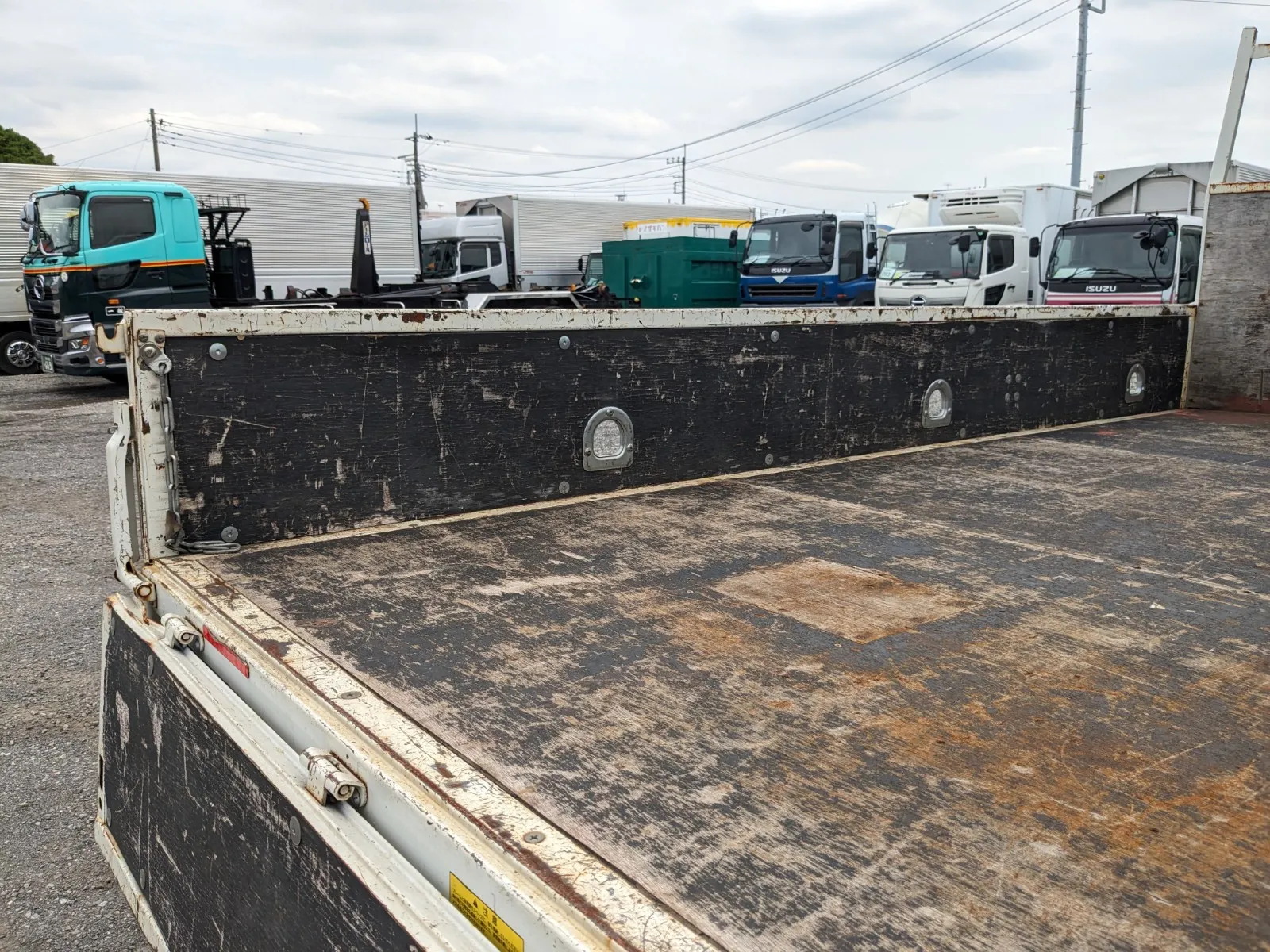 vehicle_image_20260616185439MwMTZhSZBm.webp