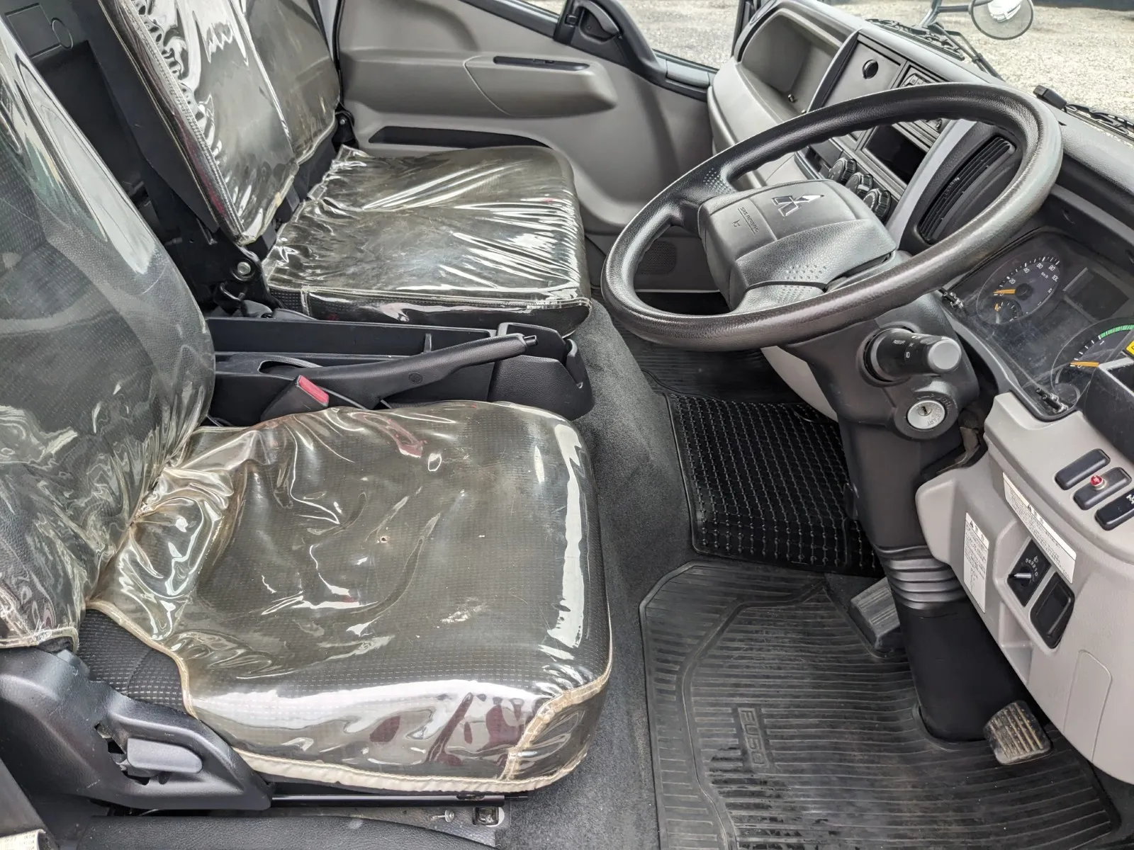 vehicle_image_20260616185439h5JE1jEPle.webp