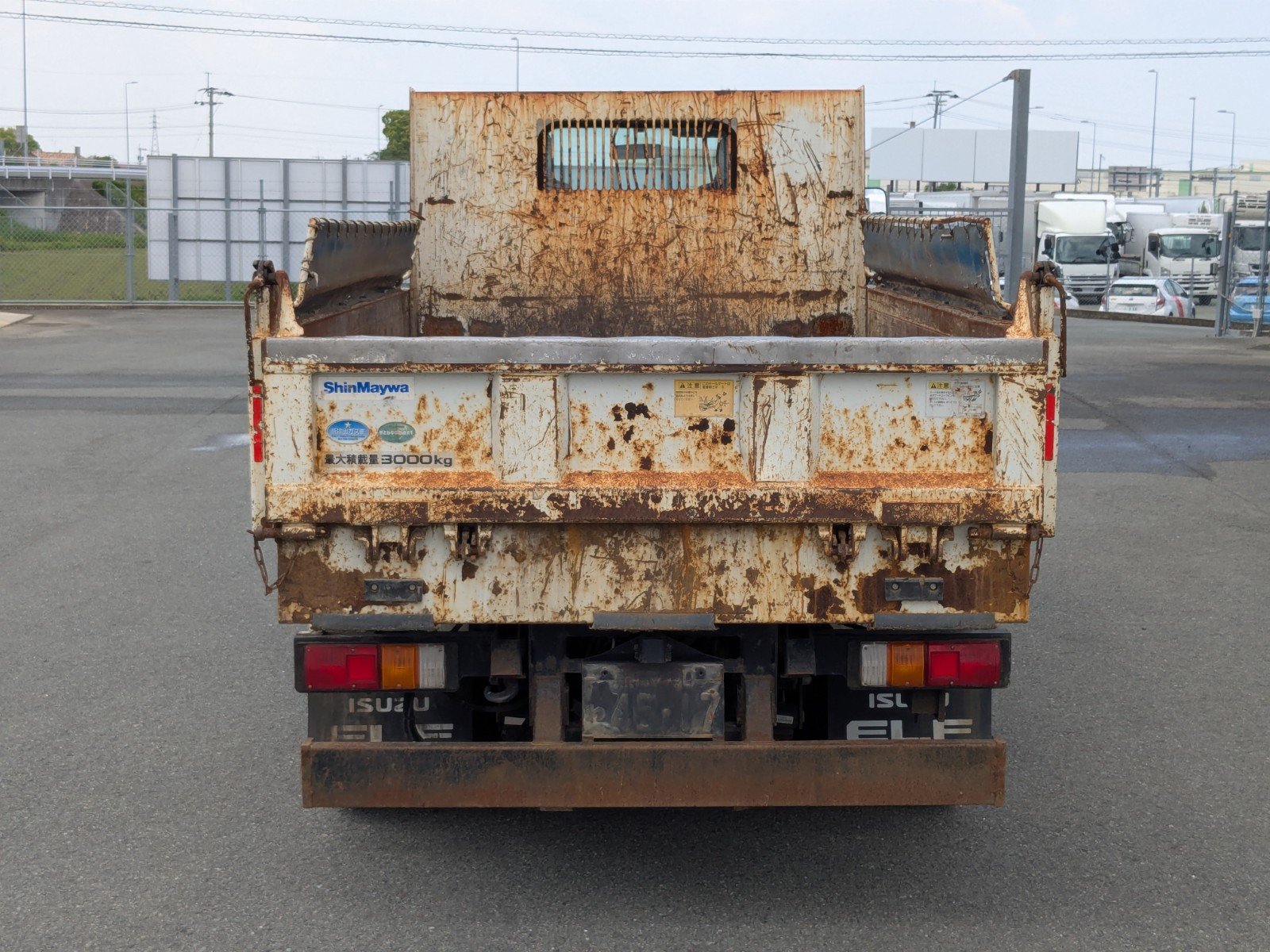 vehicle_image_20260502134930HslvJW8DTF.jpg