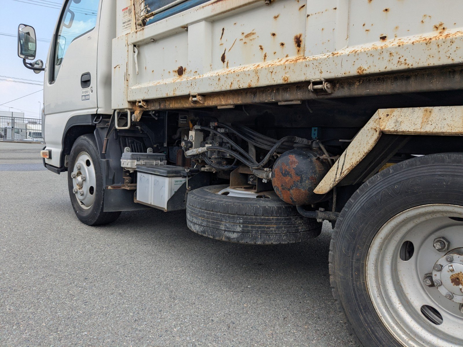 vehicle_image_20260502134930R7TXgO23M1.jpg