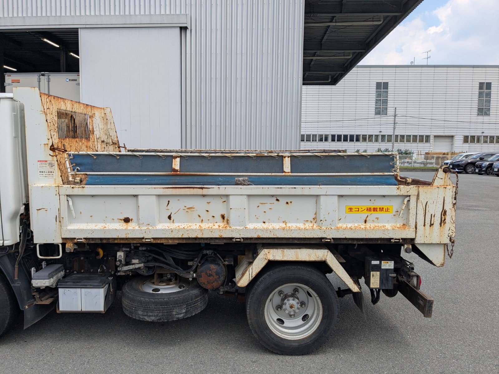 vehicle_image_20260502134930VCNBXSempQ.jpg