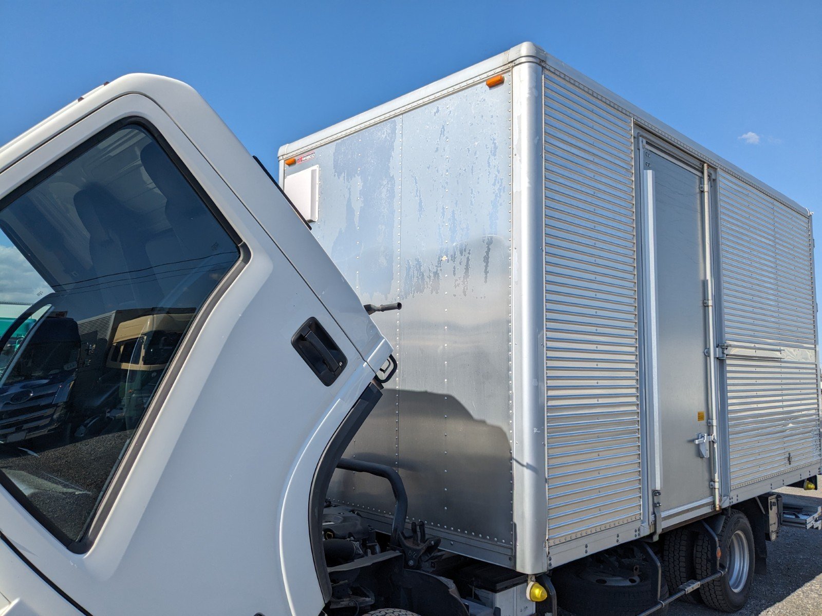 vehicle_image_2026051311071357bU8zkKvK.jpg